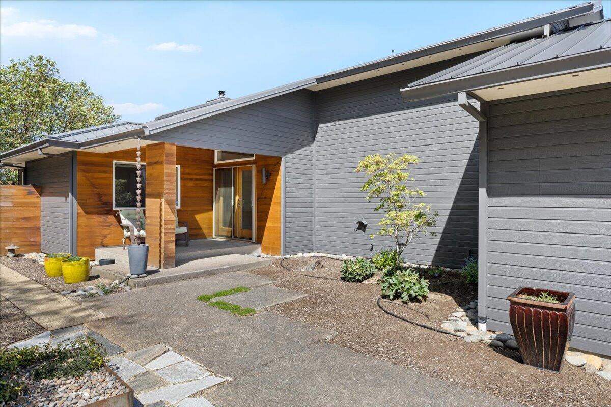 5229 Pioneer Road
