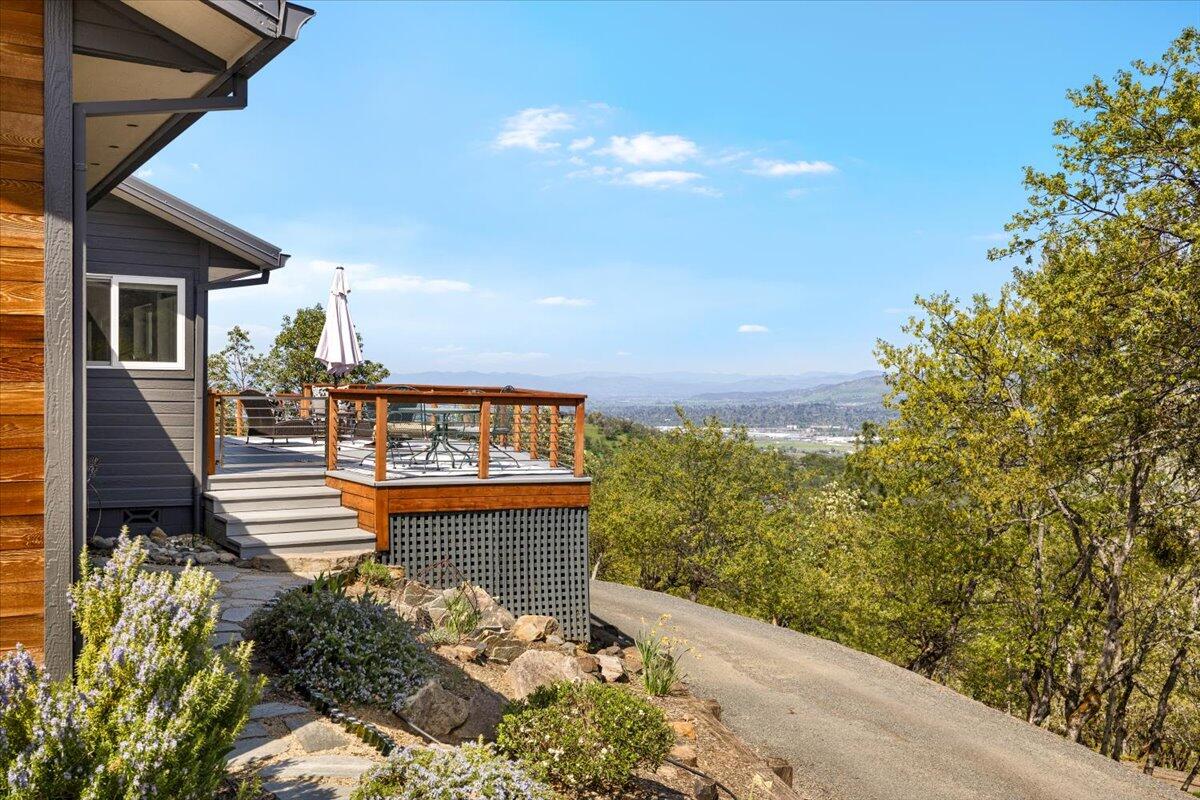 5229 Pioneer Road