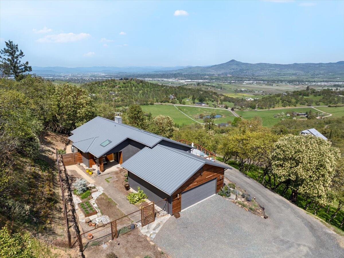 5229 Pioneer Road
