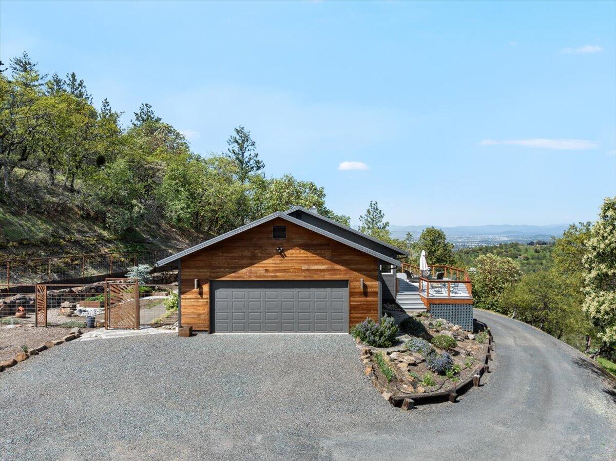 5229 Pioneer Road