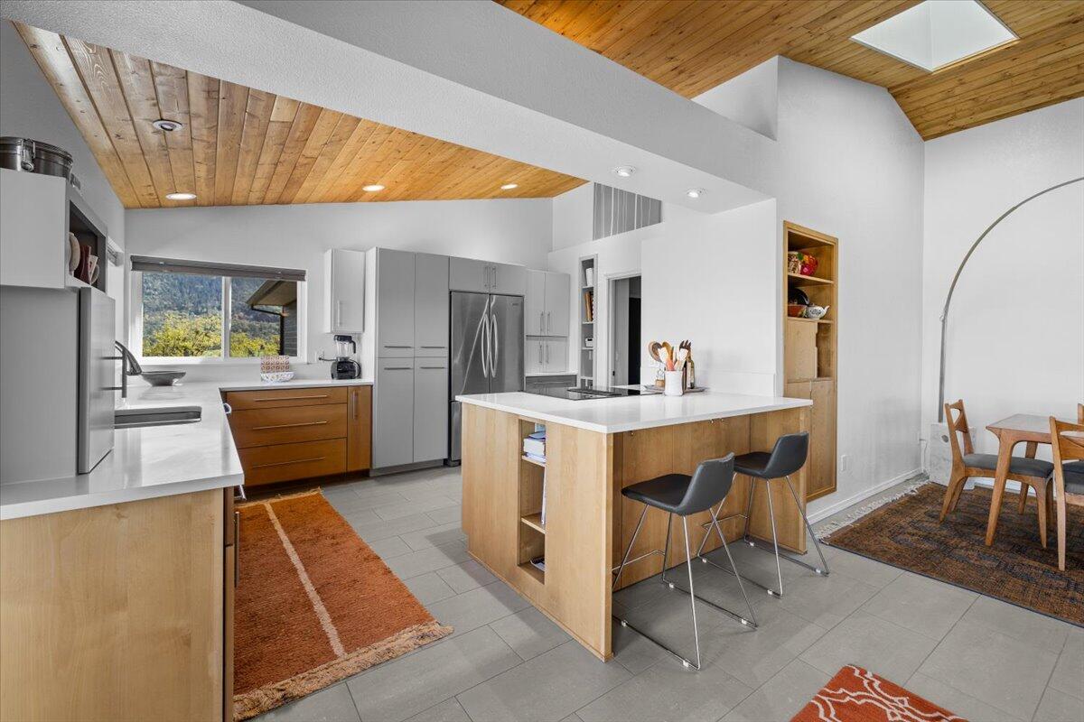 5229 Pioneer Road