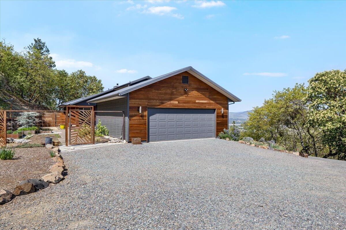 5229 Pioneer Road