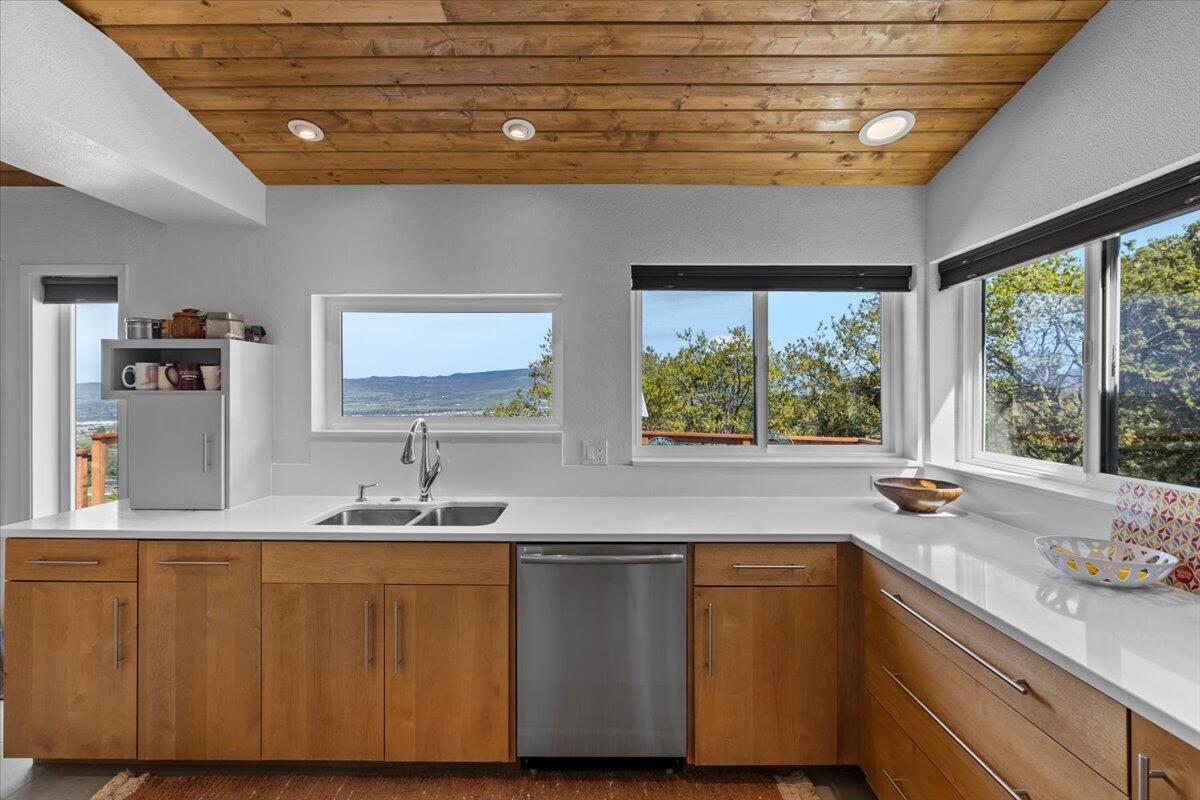 5229 Pioneer Road