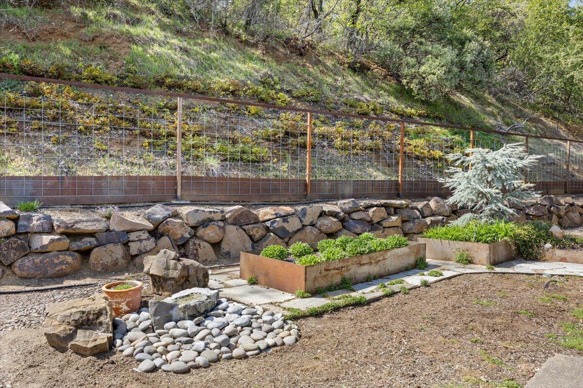 5229 Pioneer Road