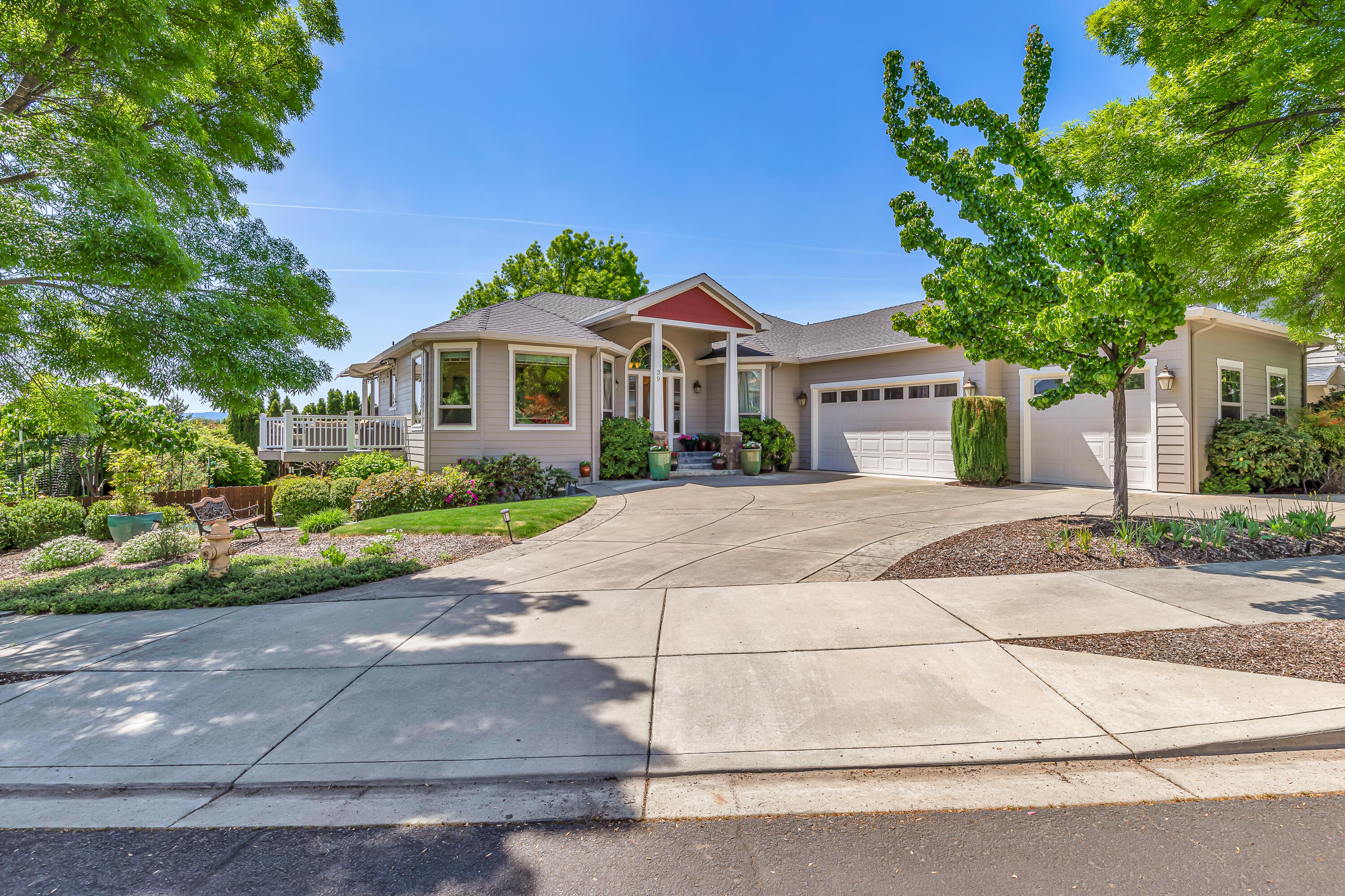 39 Greenmoor Drive