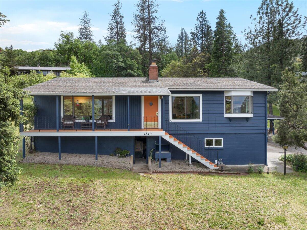 1840 Crestview Drive