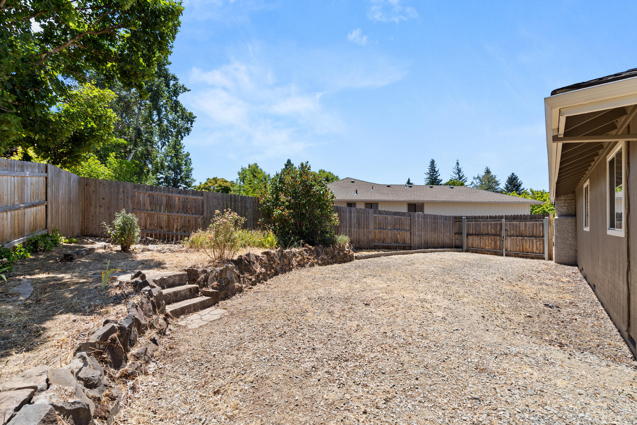 876 Ridgeway Circle