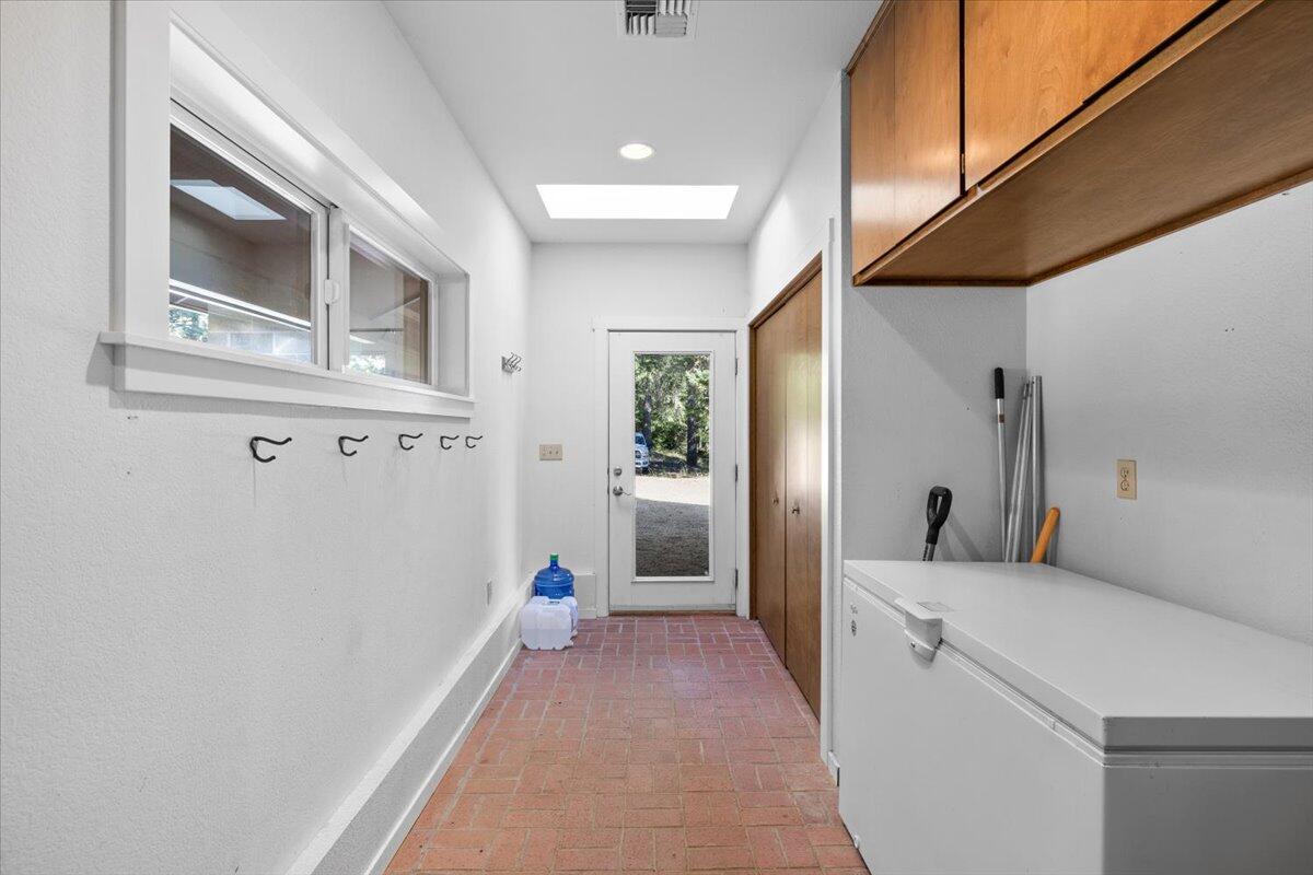 7670 Hyatt Prairie Road