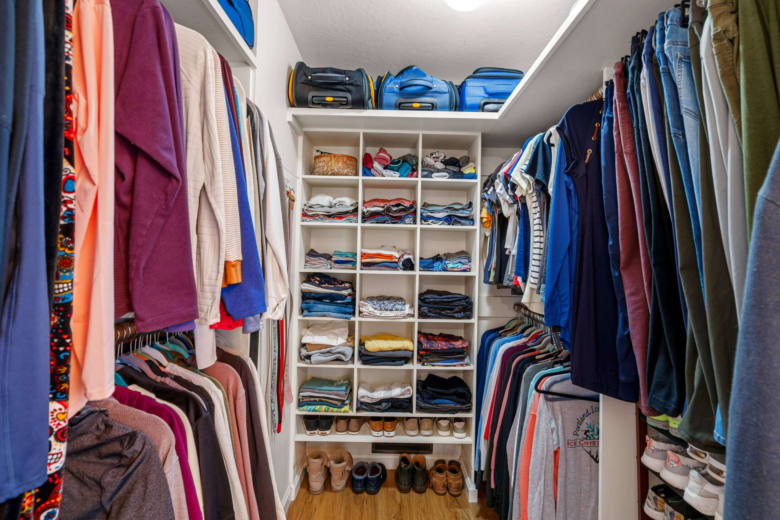 2241 Dellwood Avenue