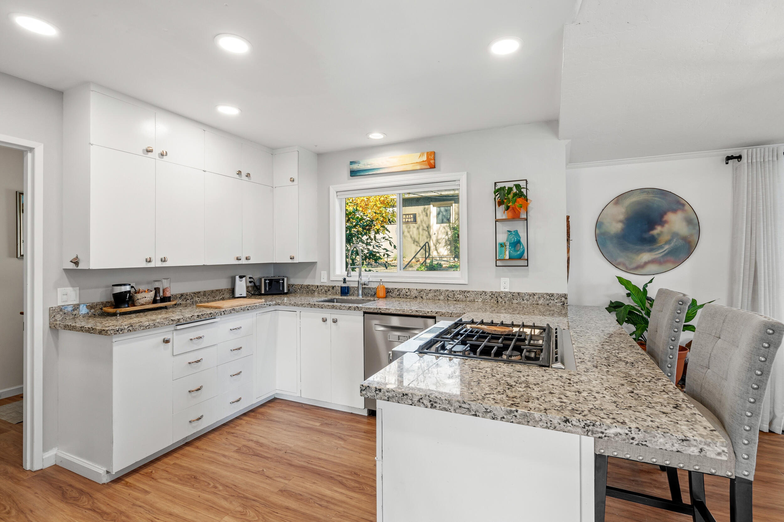 2241 Dellwood Avenue