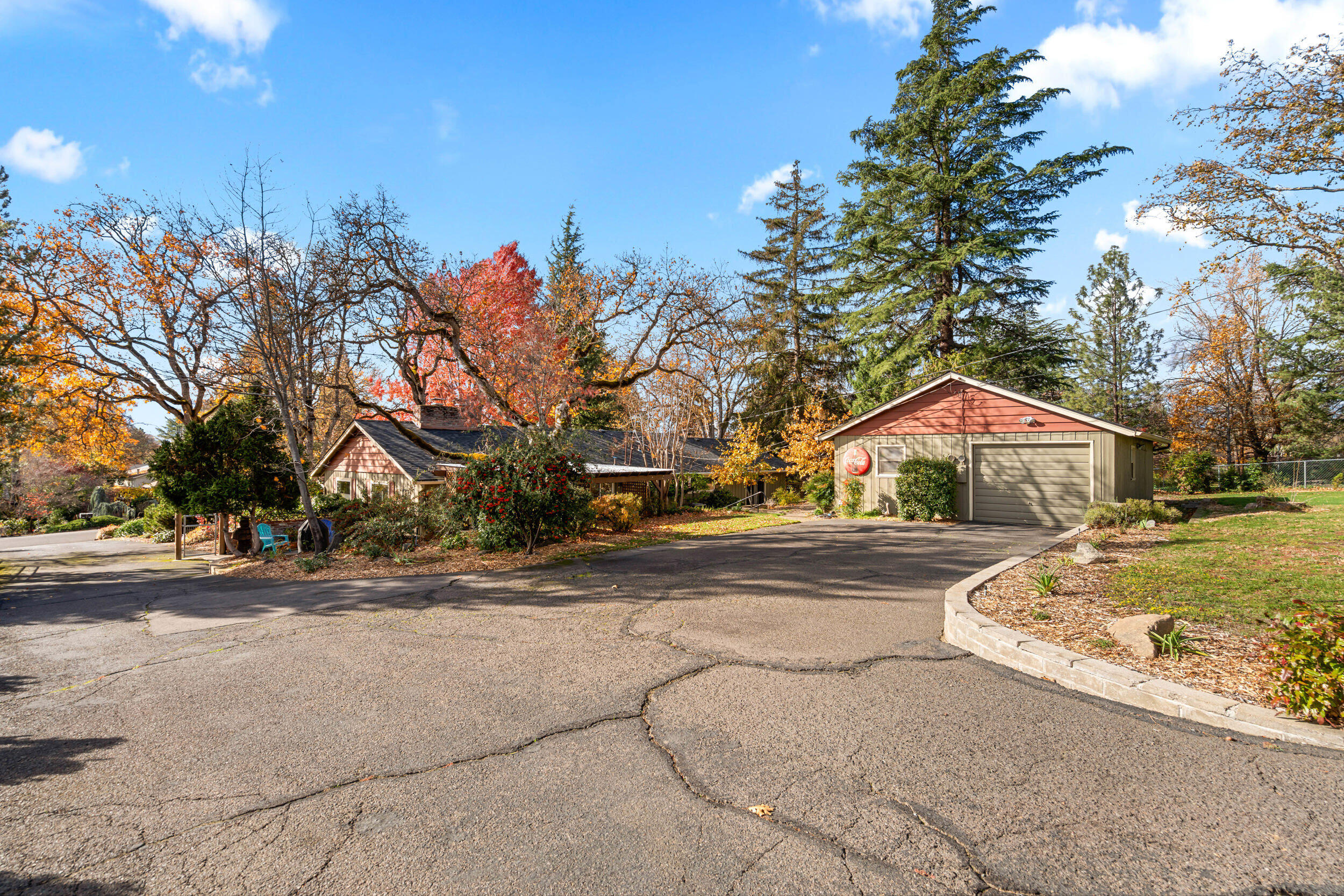 2241 Dellwood Avenue