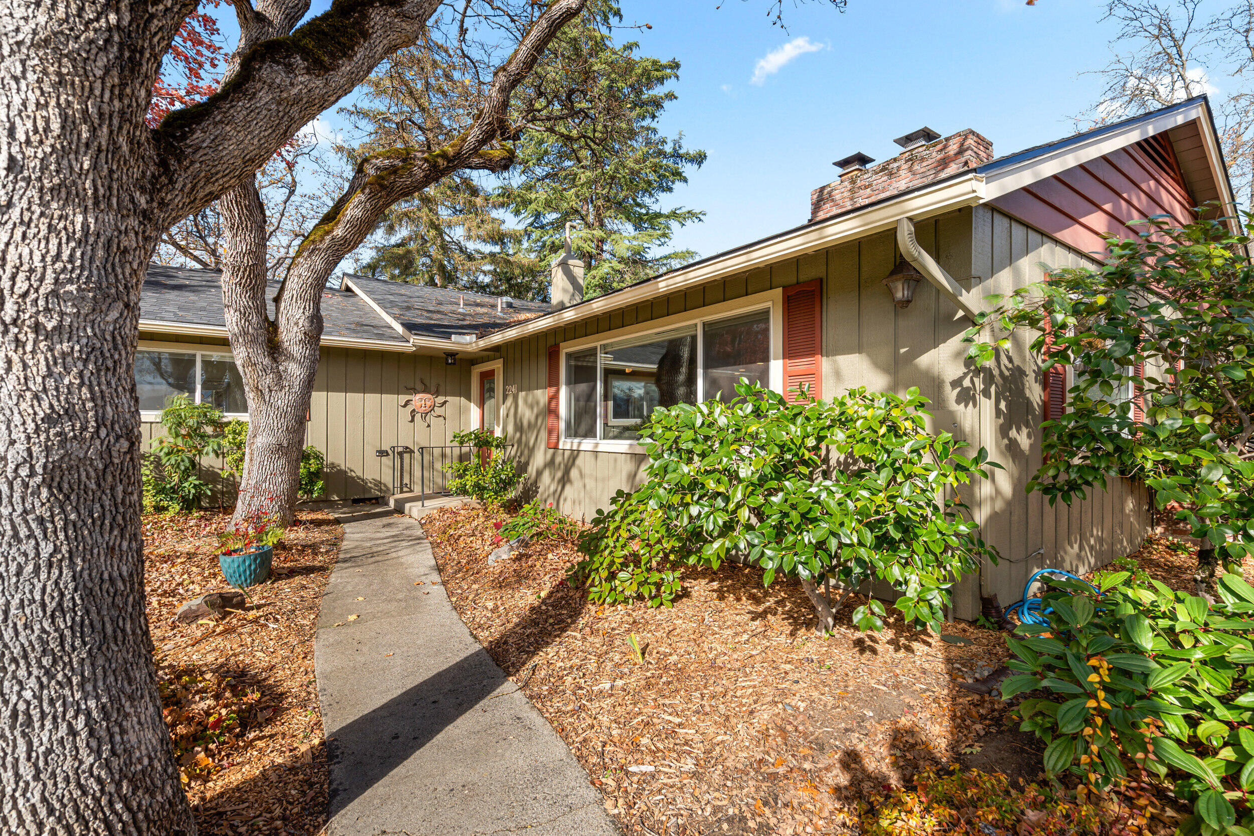 2241 Dellwood Avenue