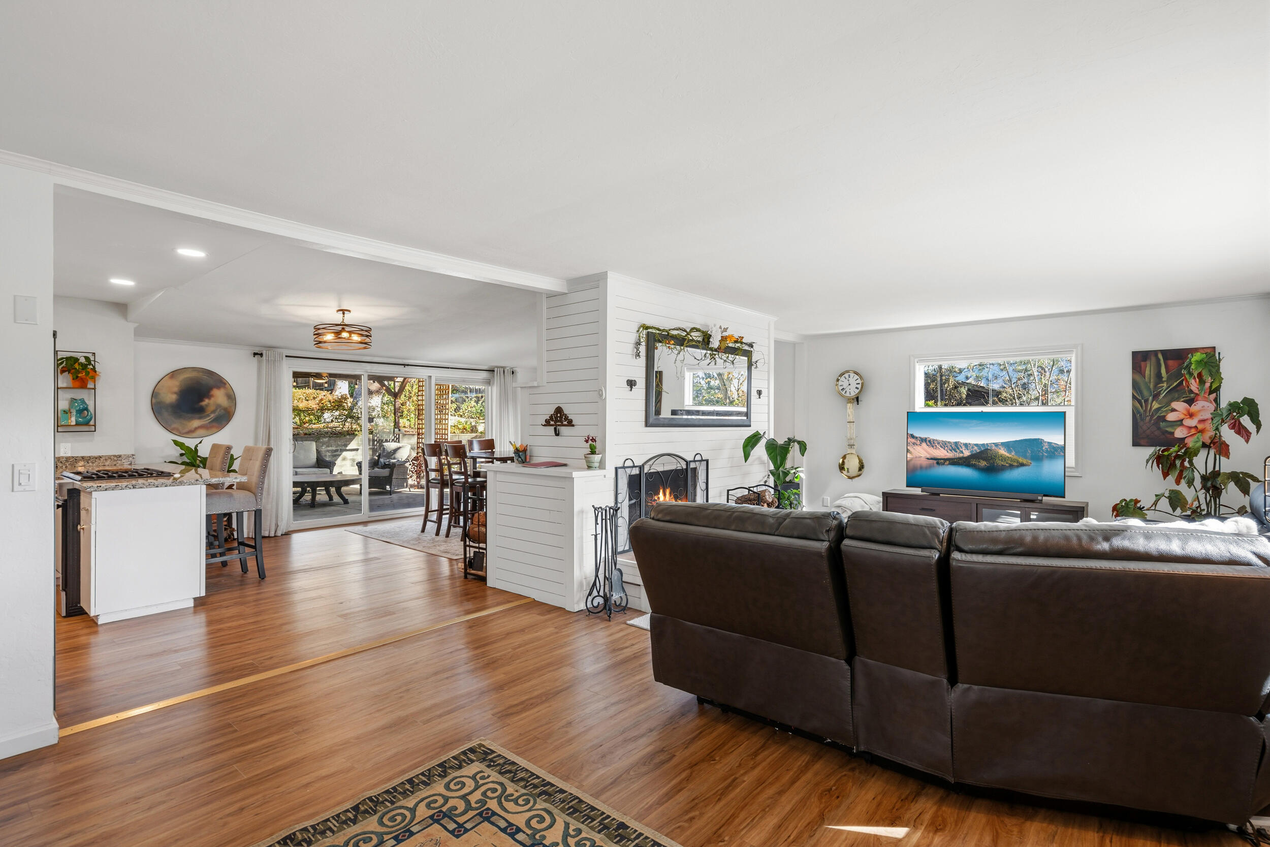 2241 Dellwood Avenue