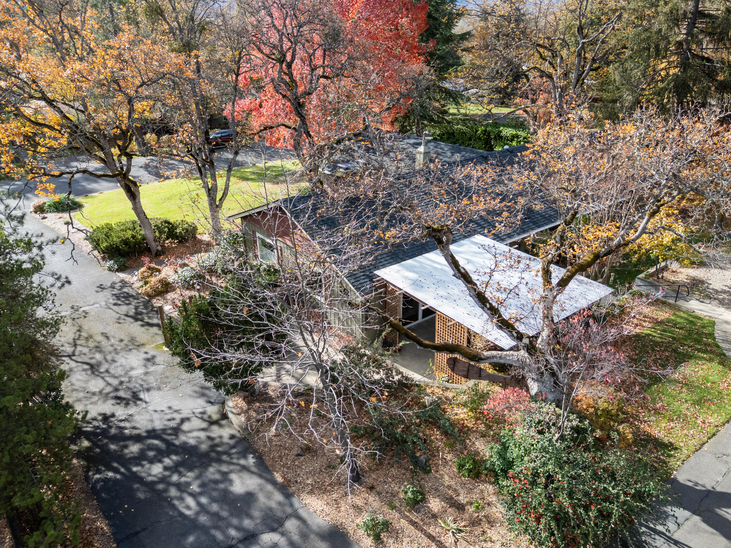 2241 Dellwood Avenue