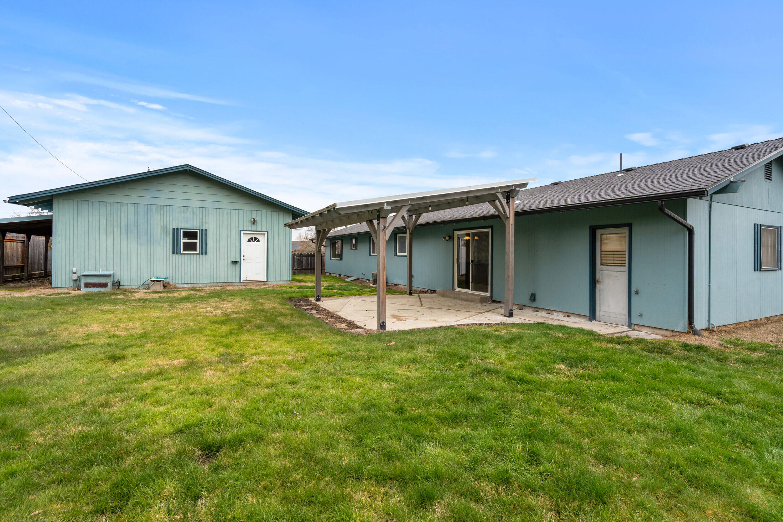 3371 Freeland Road