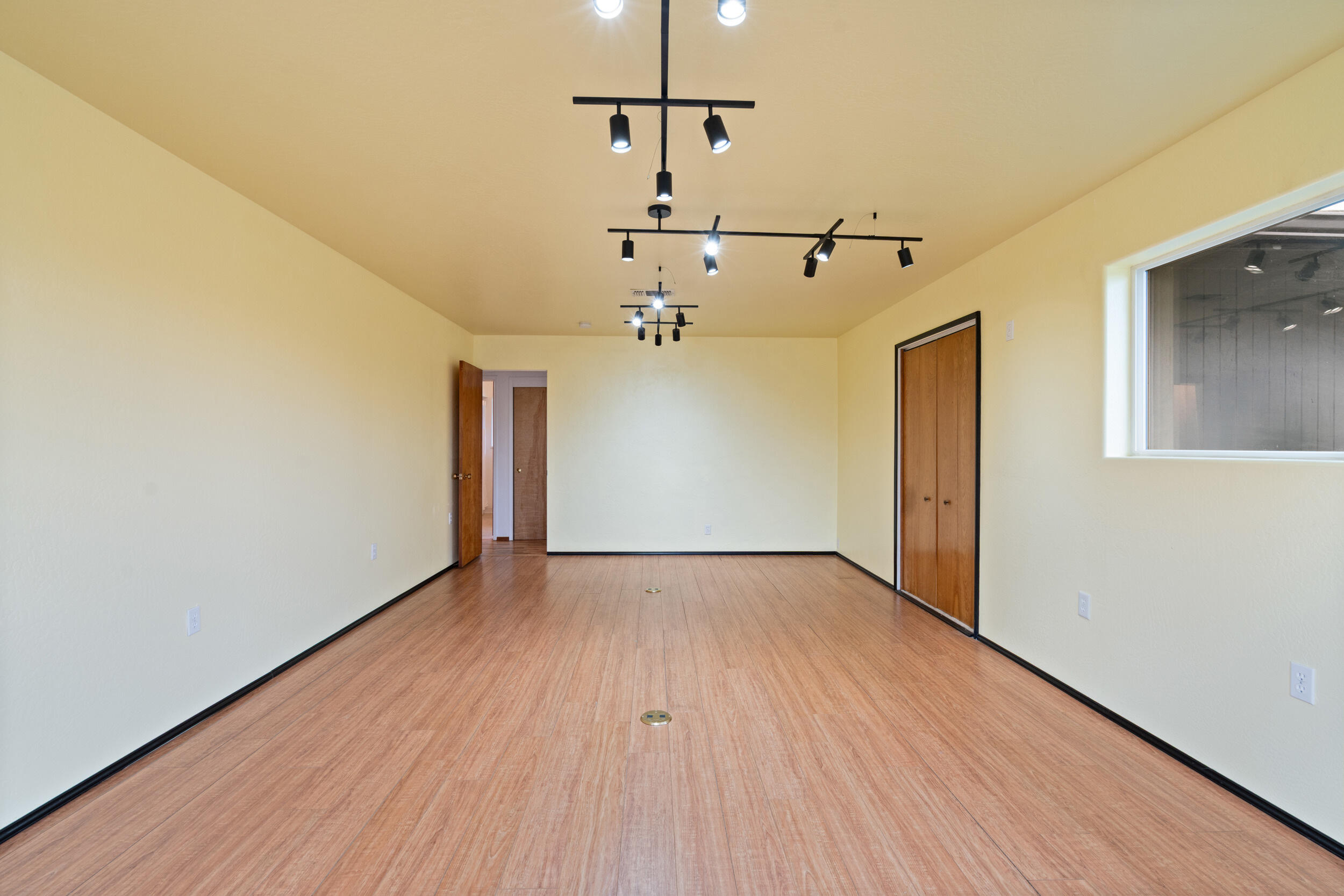 3371 Freeland Road
