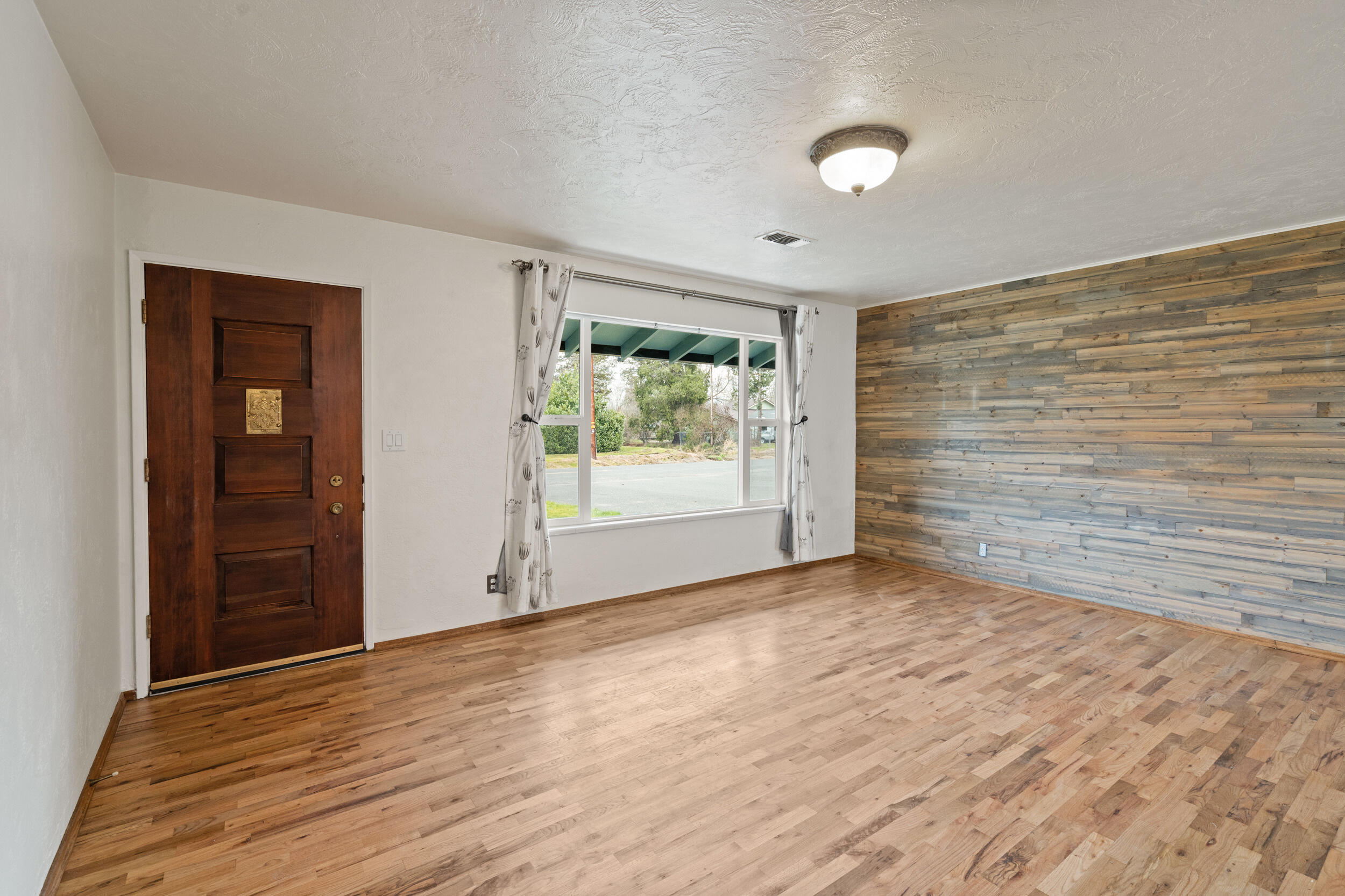 3371 Freeland Road