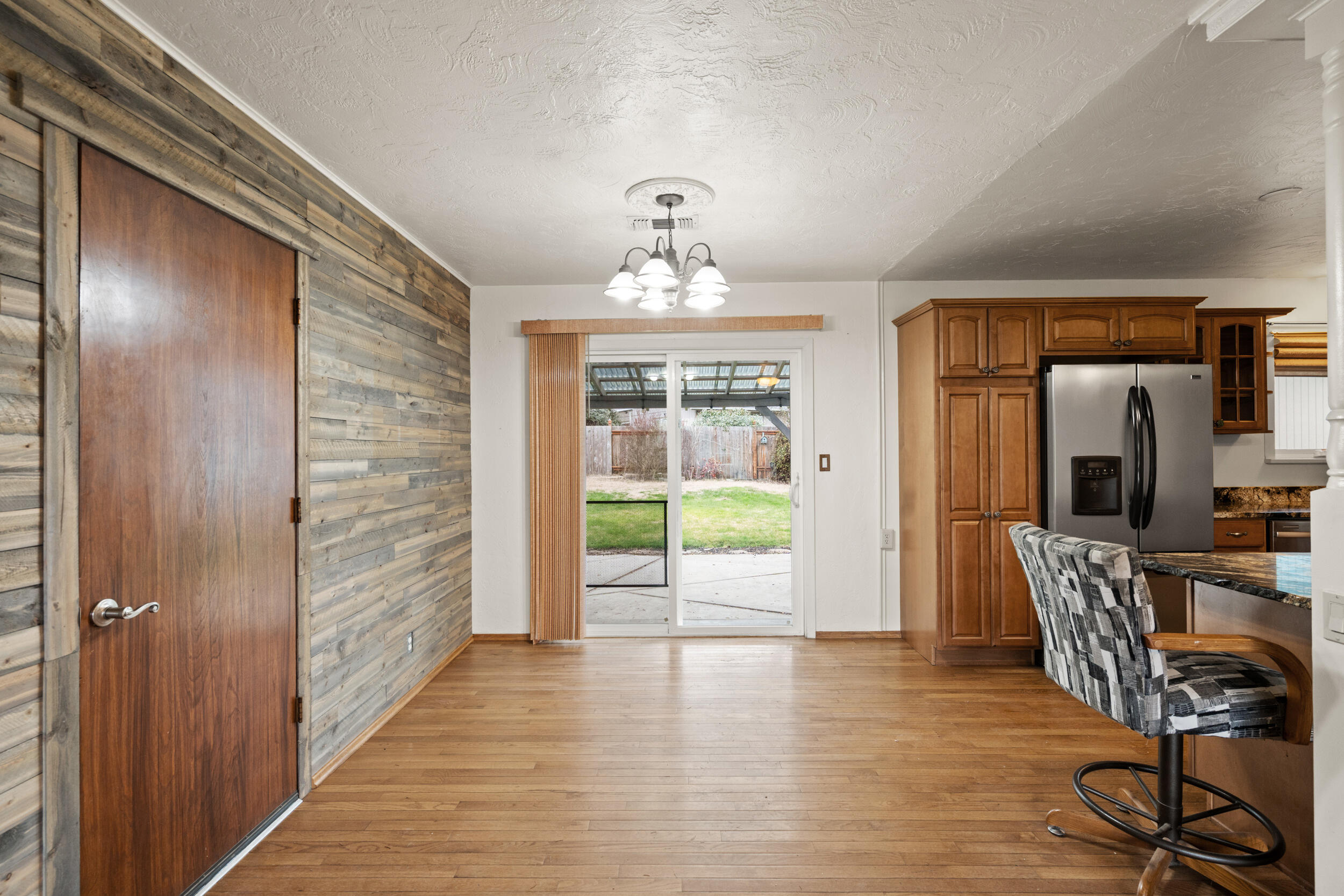 3371 Freeland Road
