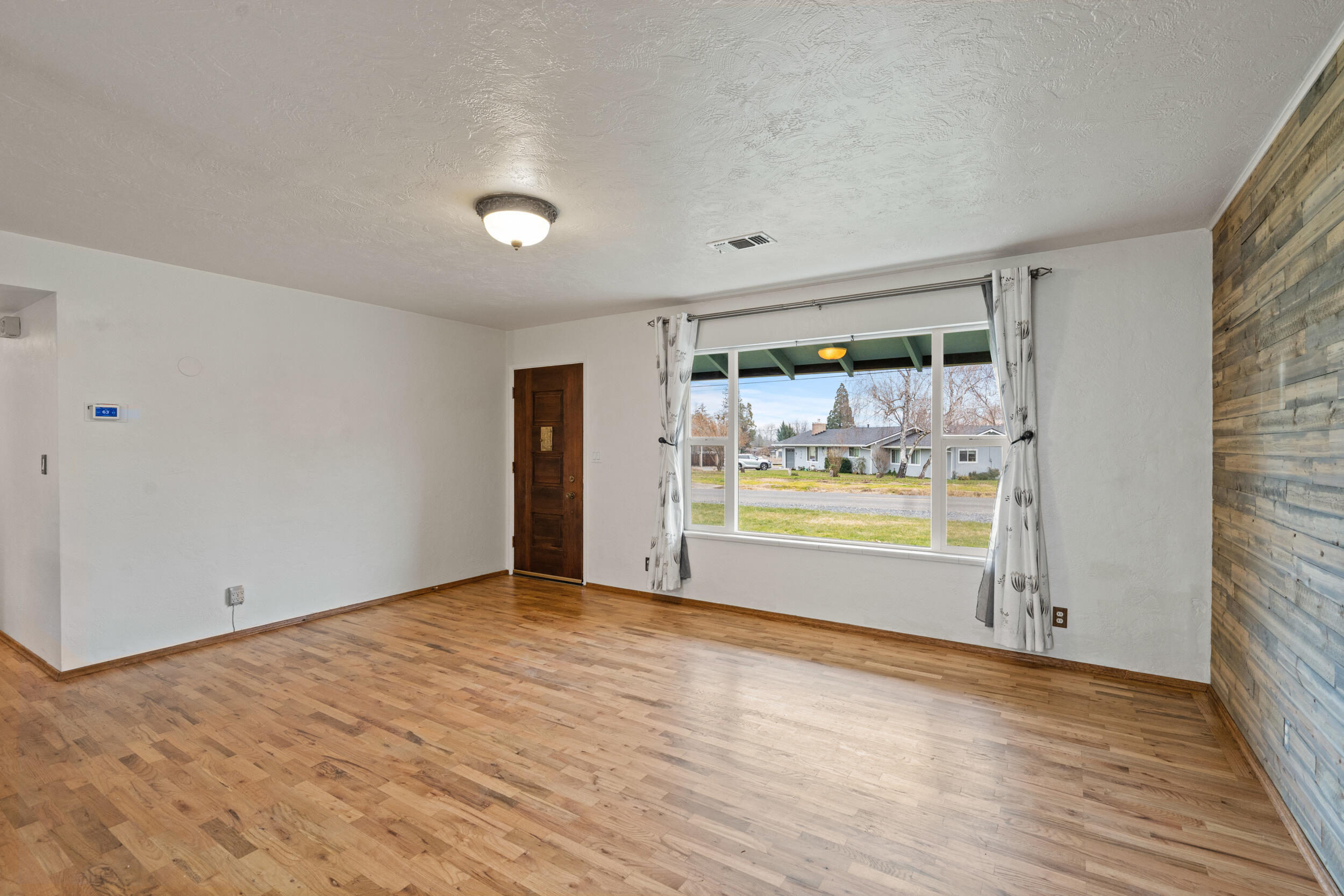 3371 Freeland Road