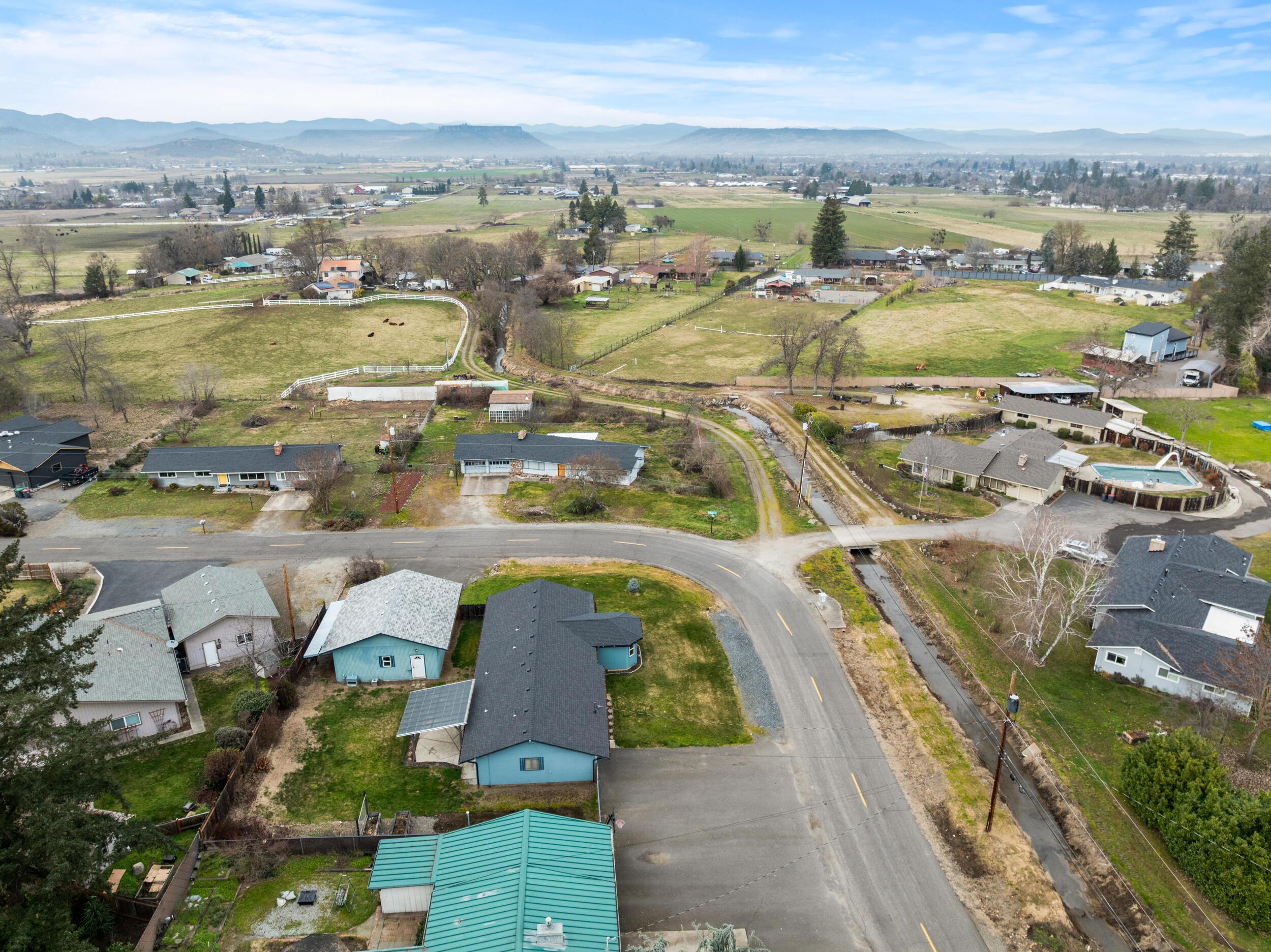 3371 Freeland Road