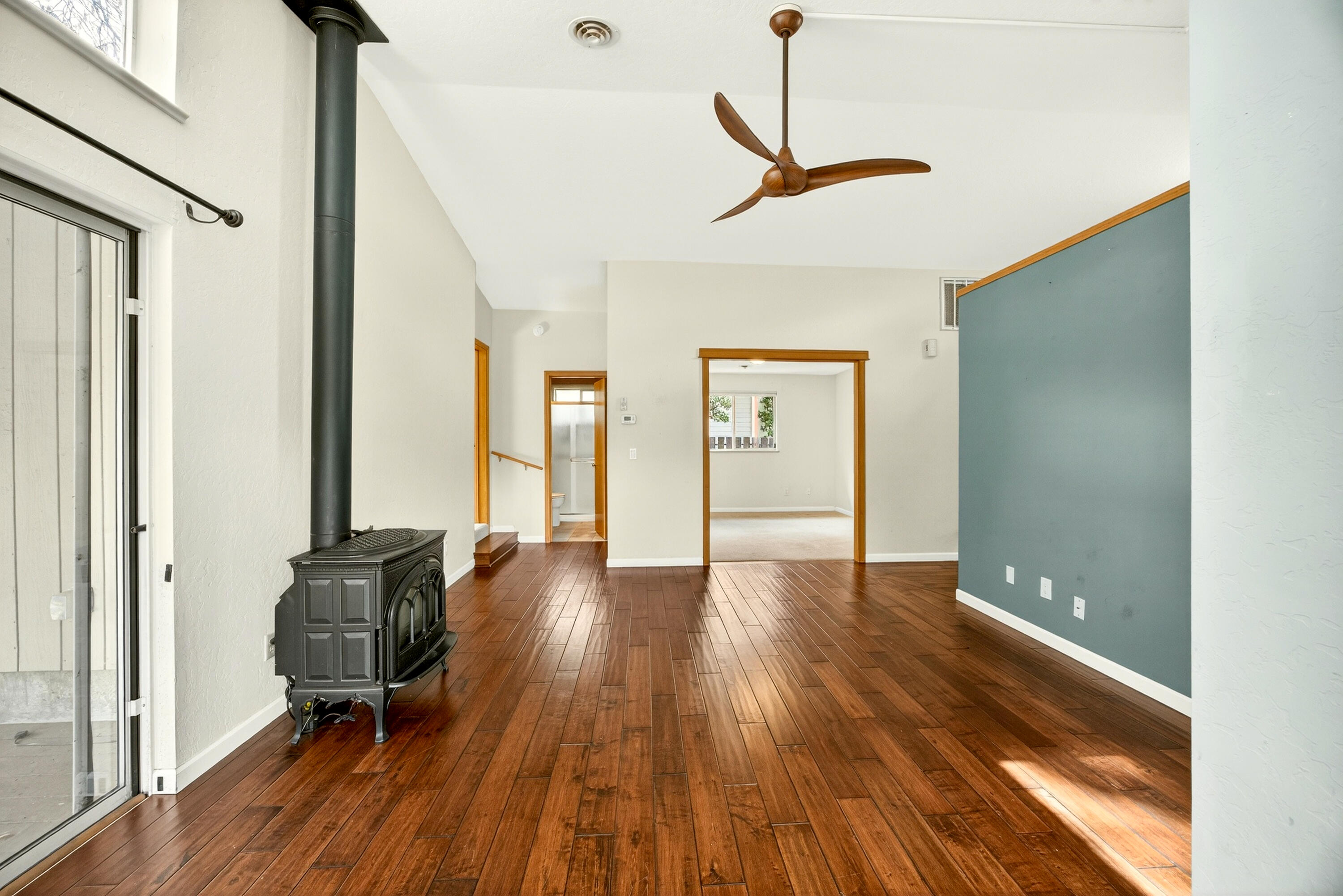 760 Oak Knoll Drive