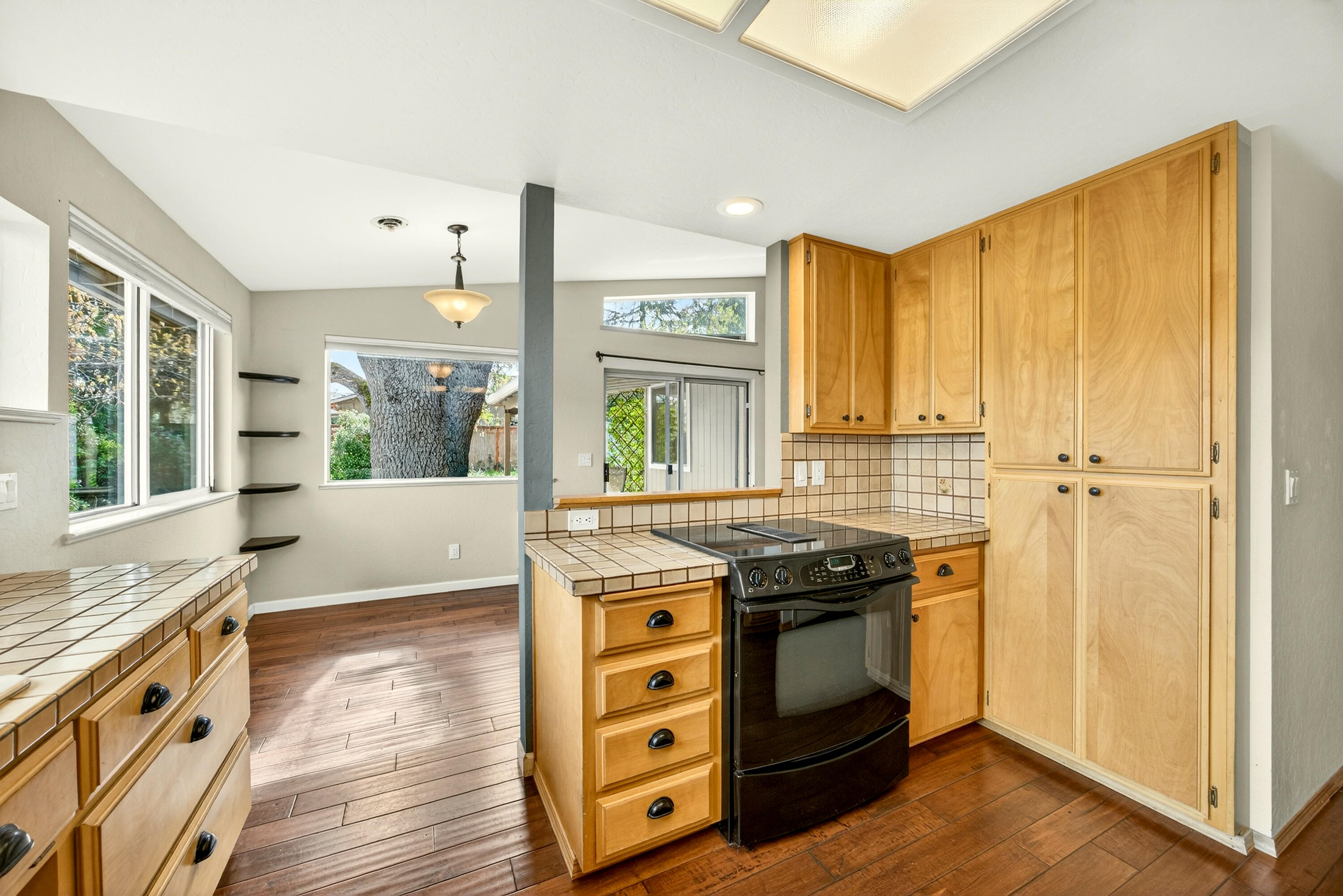760 Oak Knoll Drive