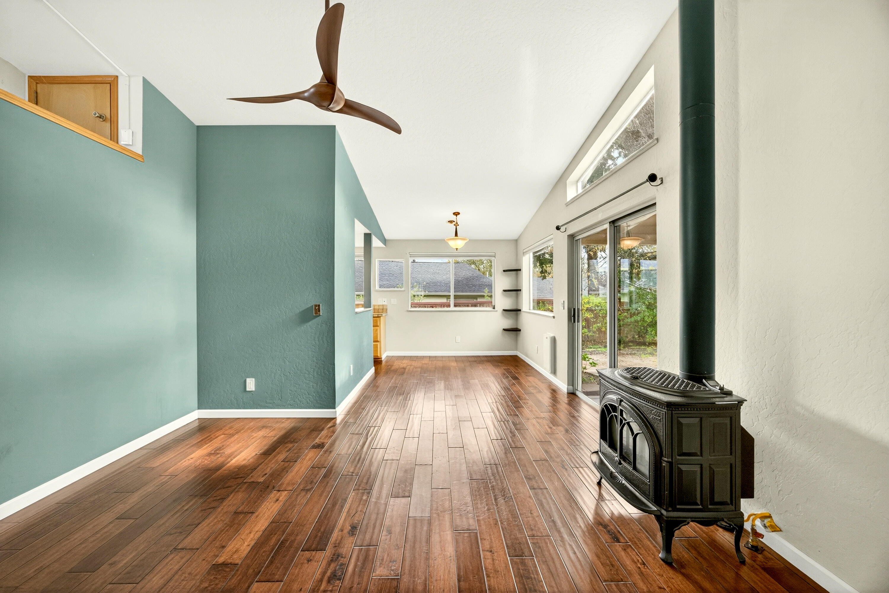 760 Oak Knoll Drive