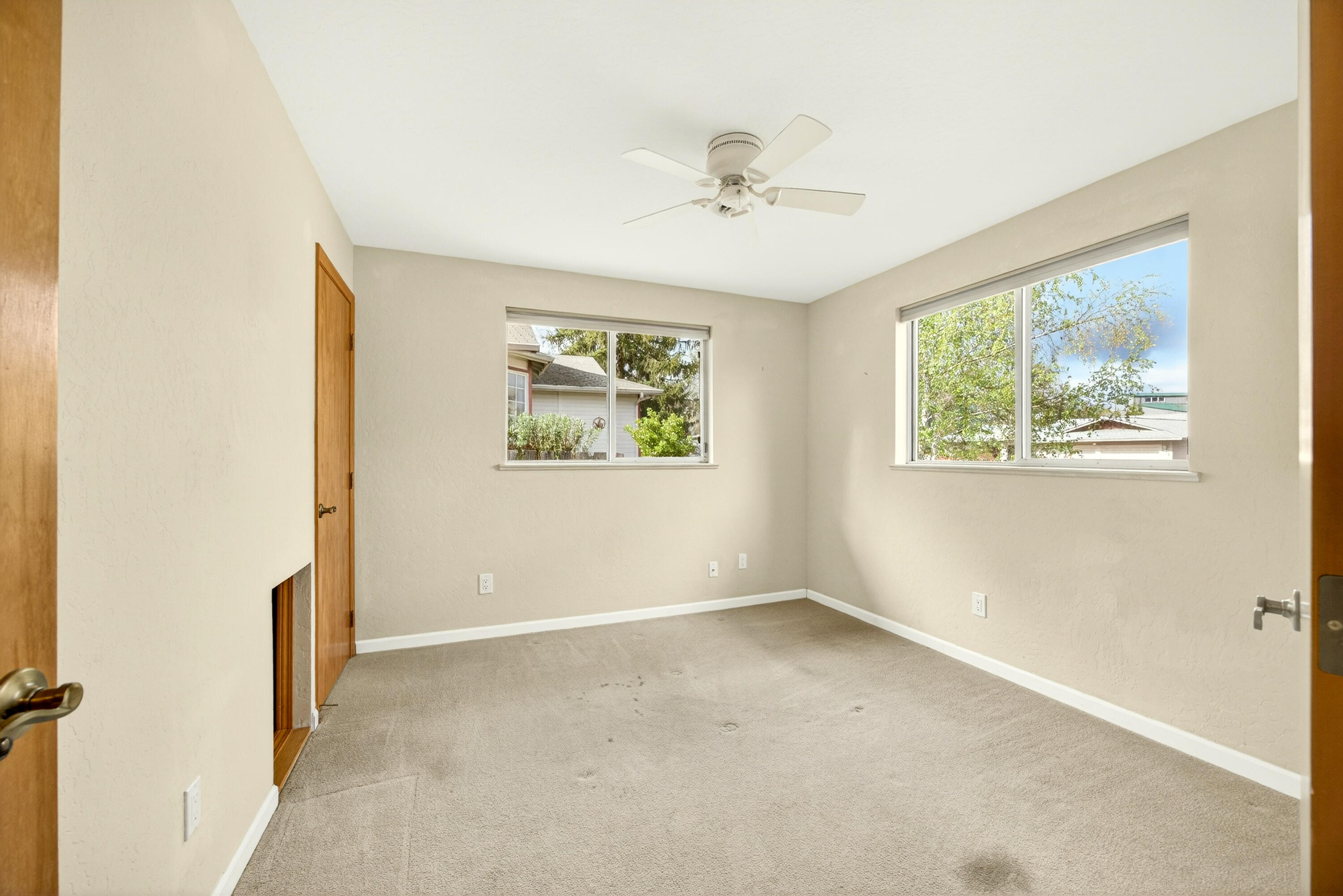760 Oak Knoll Drive