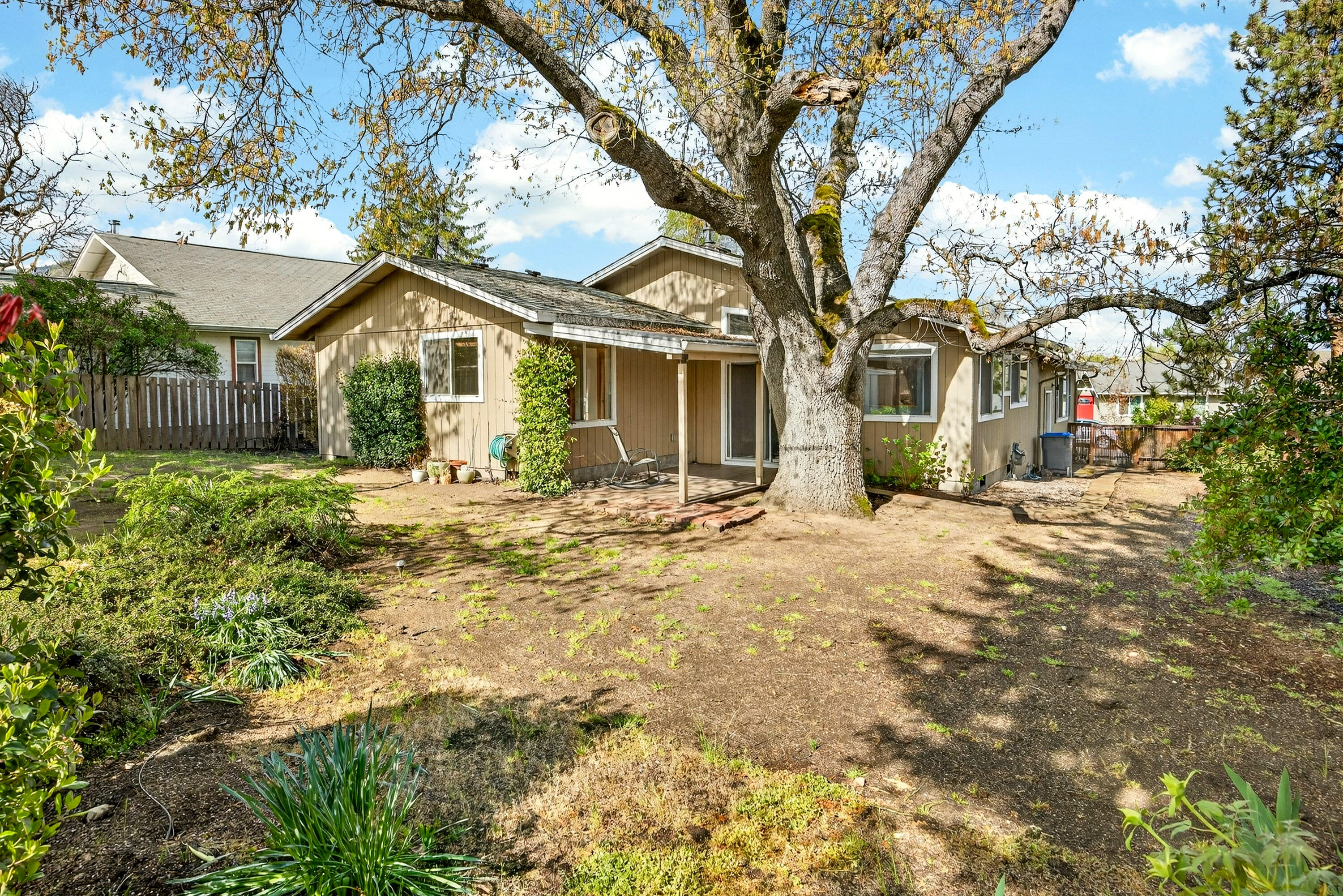 760 Oak Knoll Drive