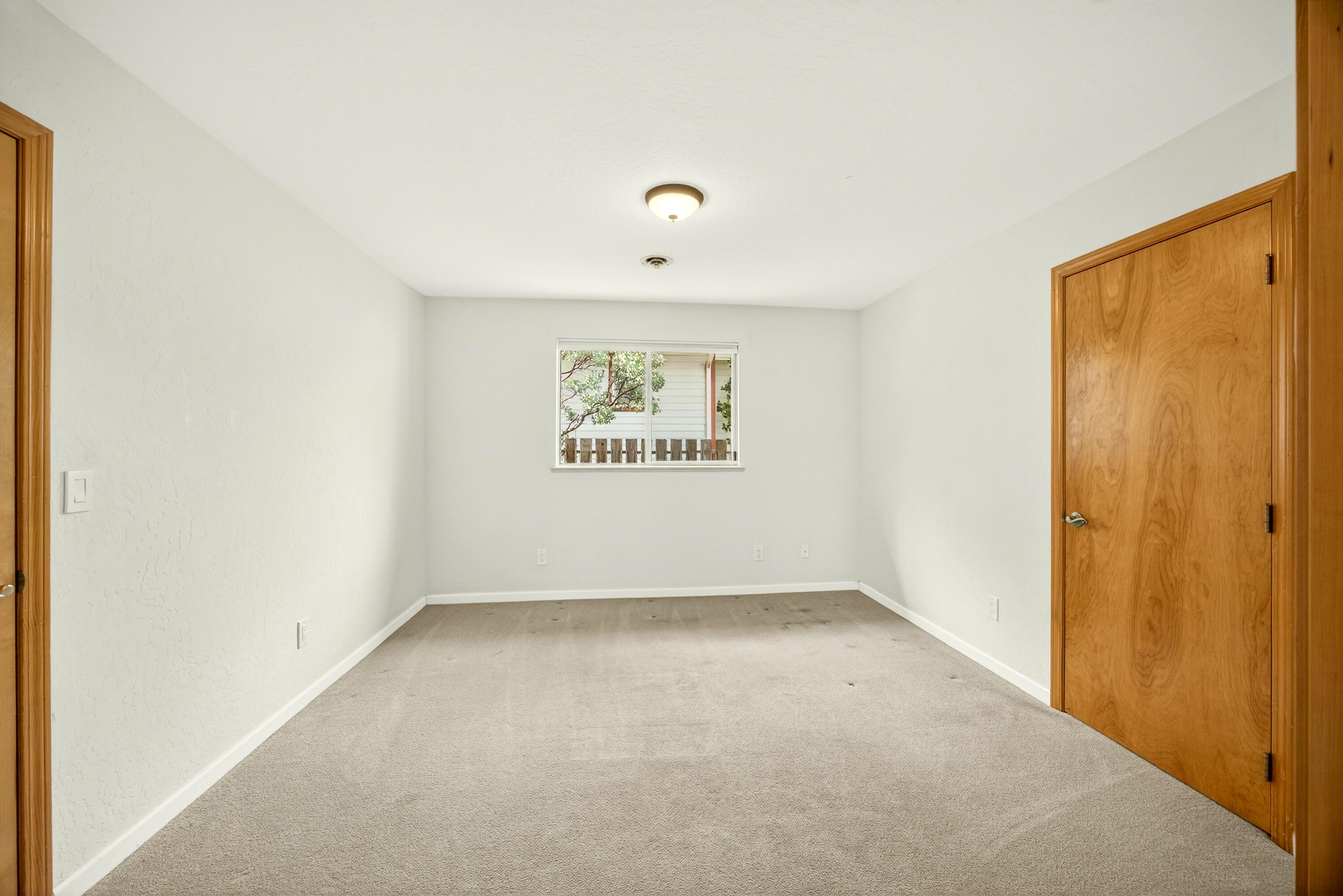 760 Oak Knoll Drive