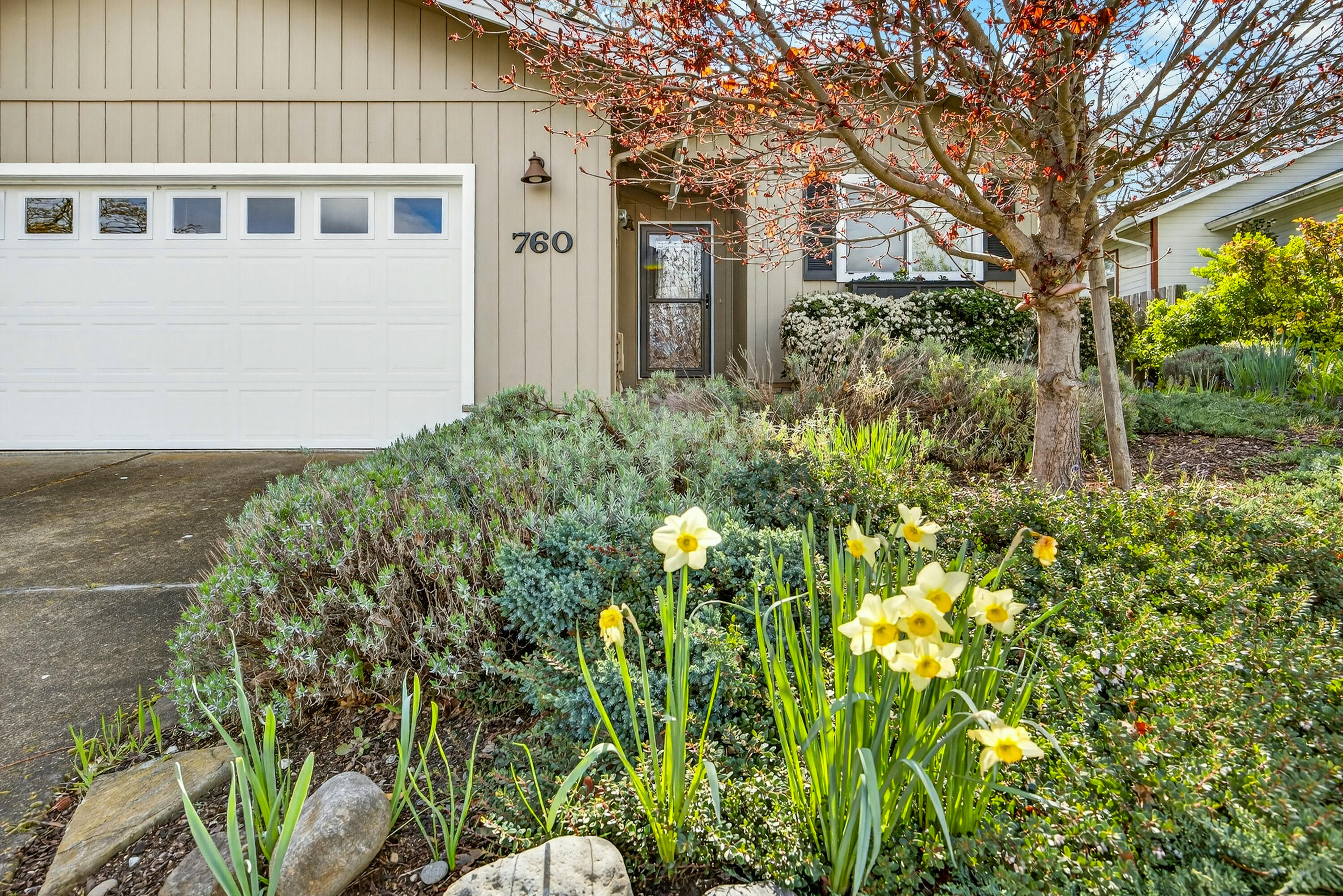 760 Oak Knoll Drive