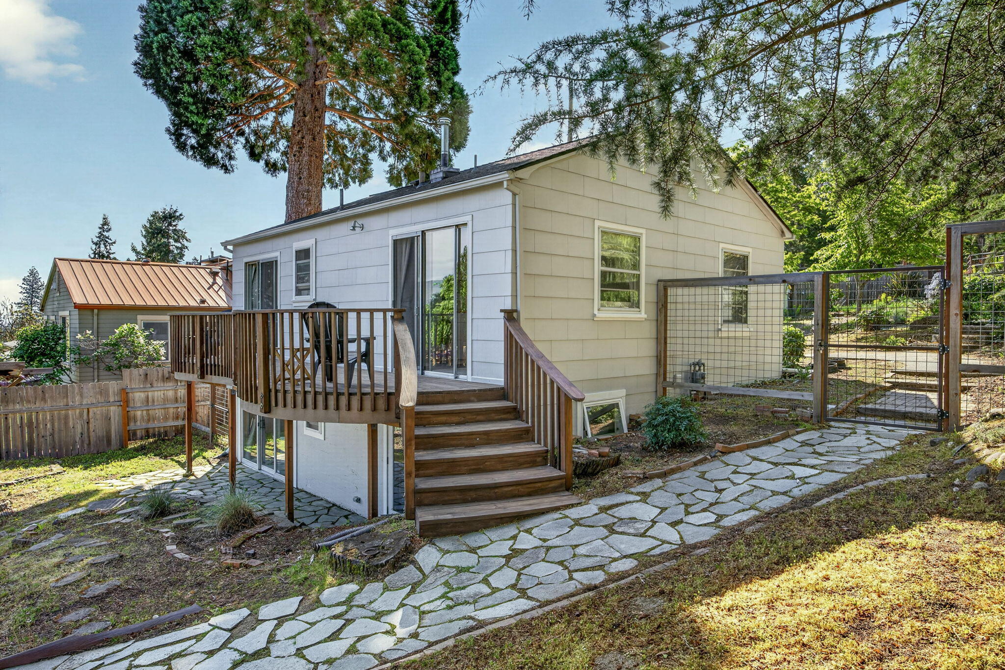 621 Altamont Street