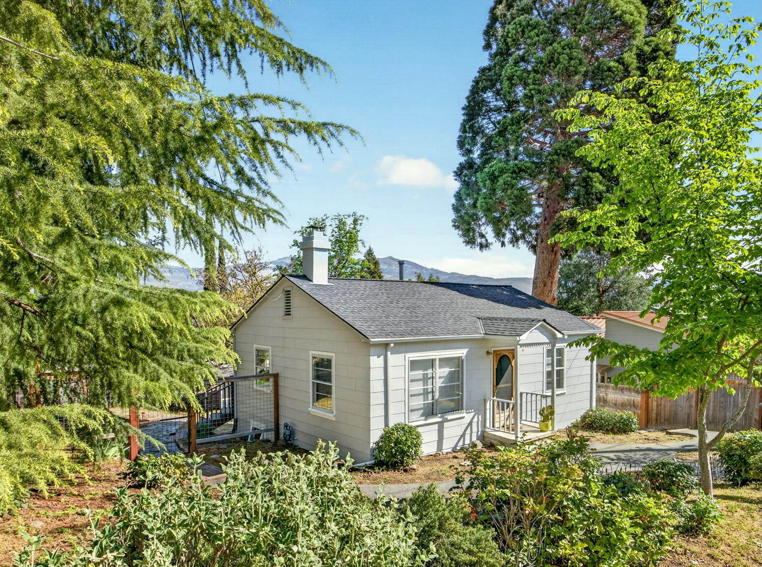 621 Altamont Street