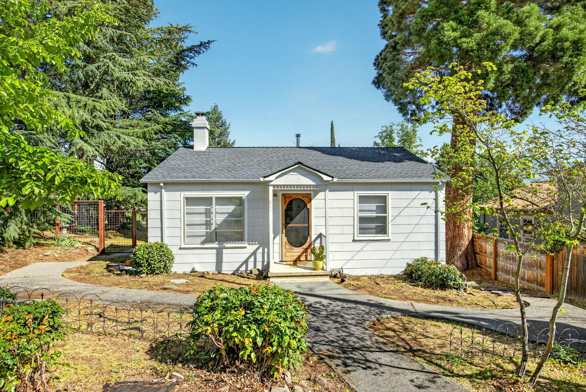 621 Altamont Street