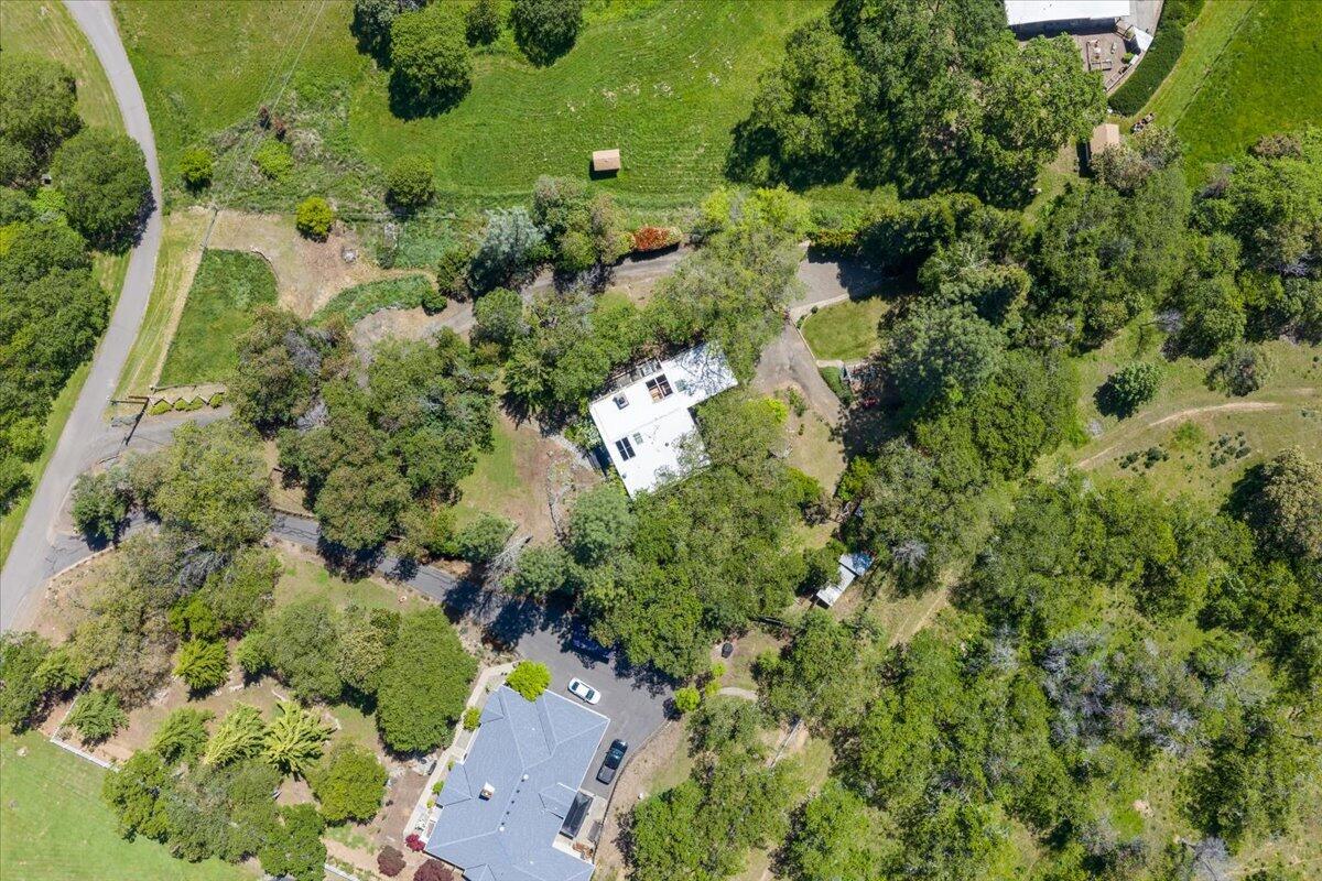 2260 Jasmine Avenue