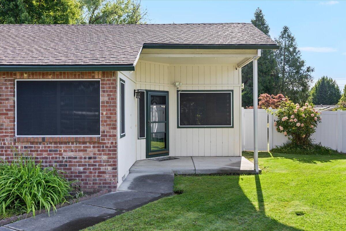 154 Silverwood Court