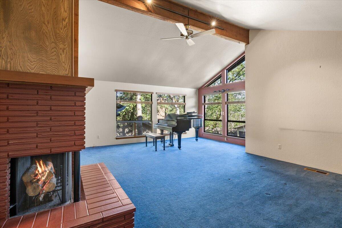 2588 Congress Way