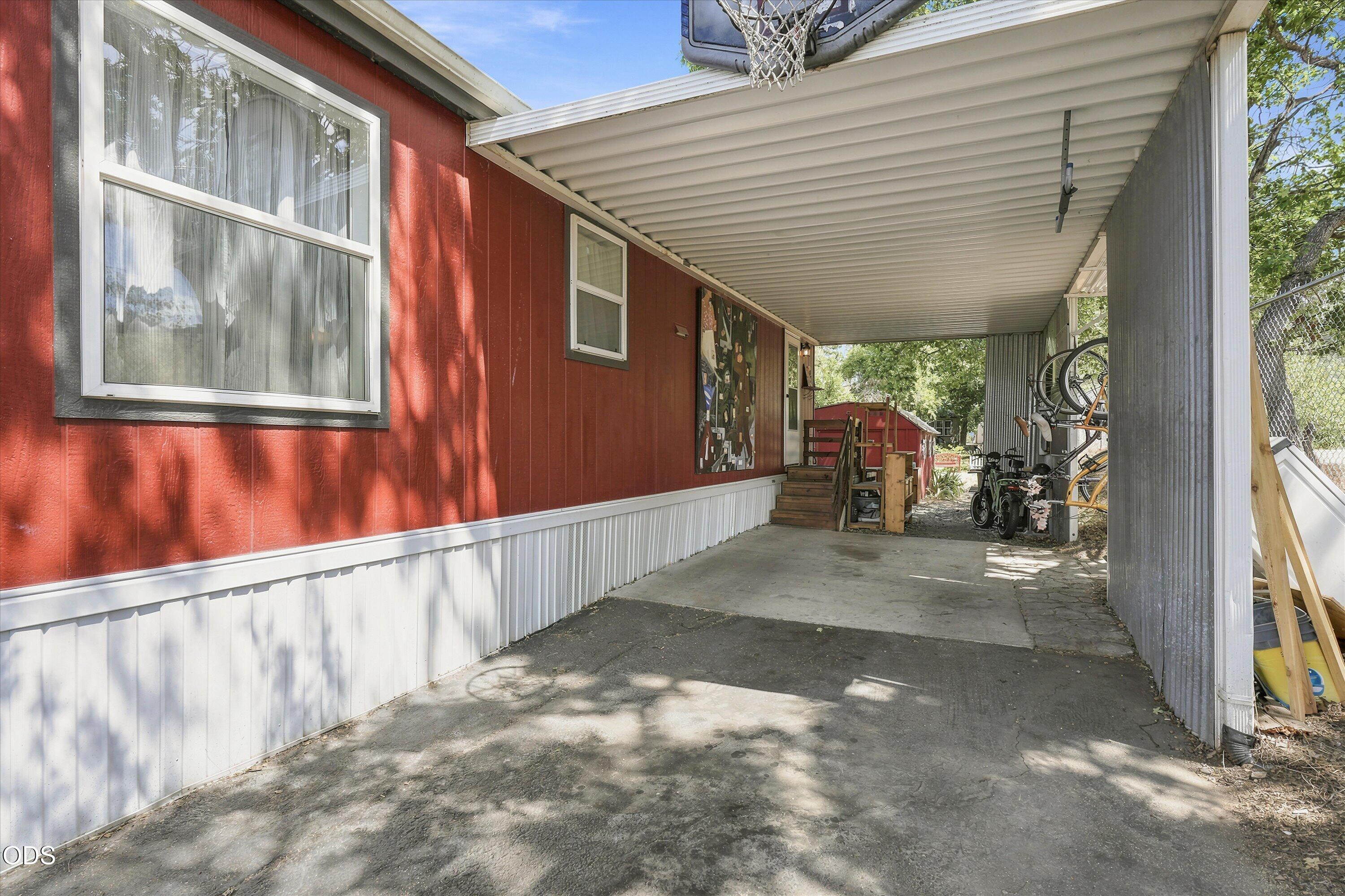 321 Clay Street, SPC 105