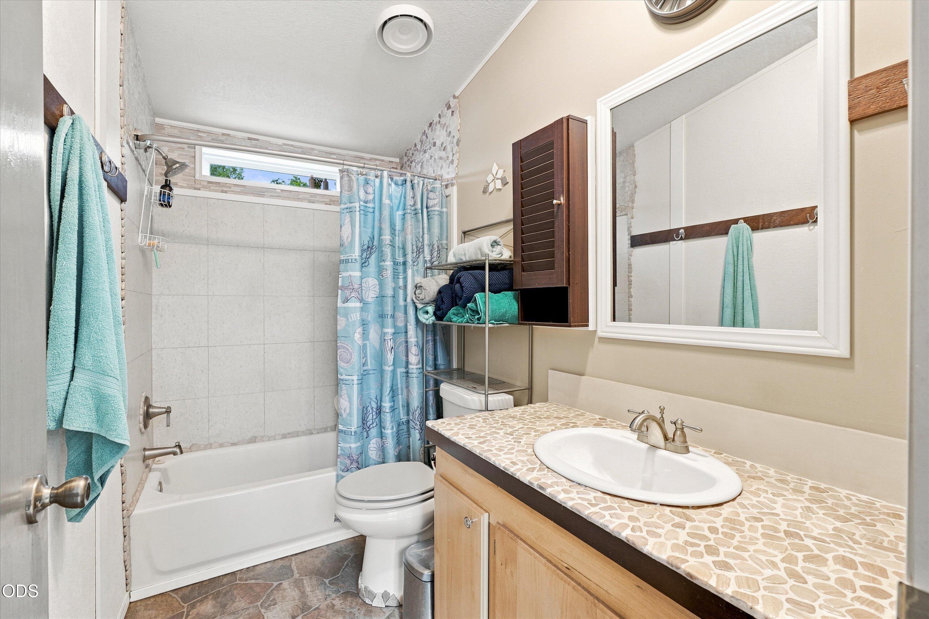 321 Clay Street, SPC 105