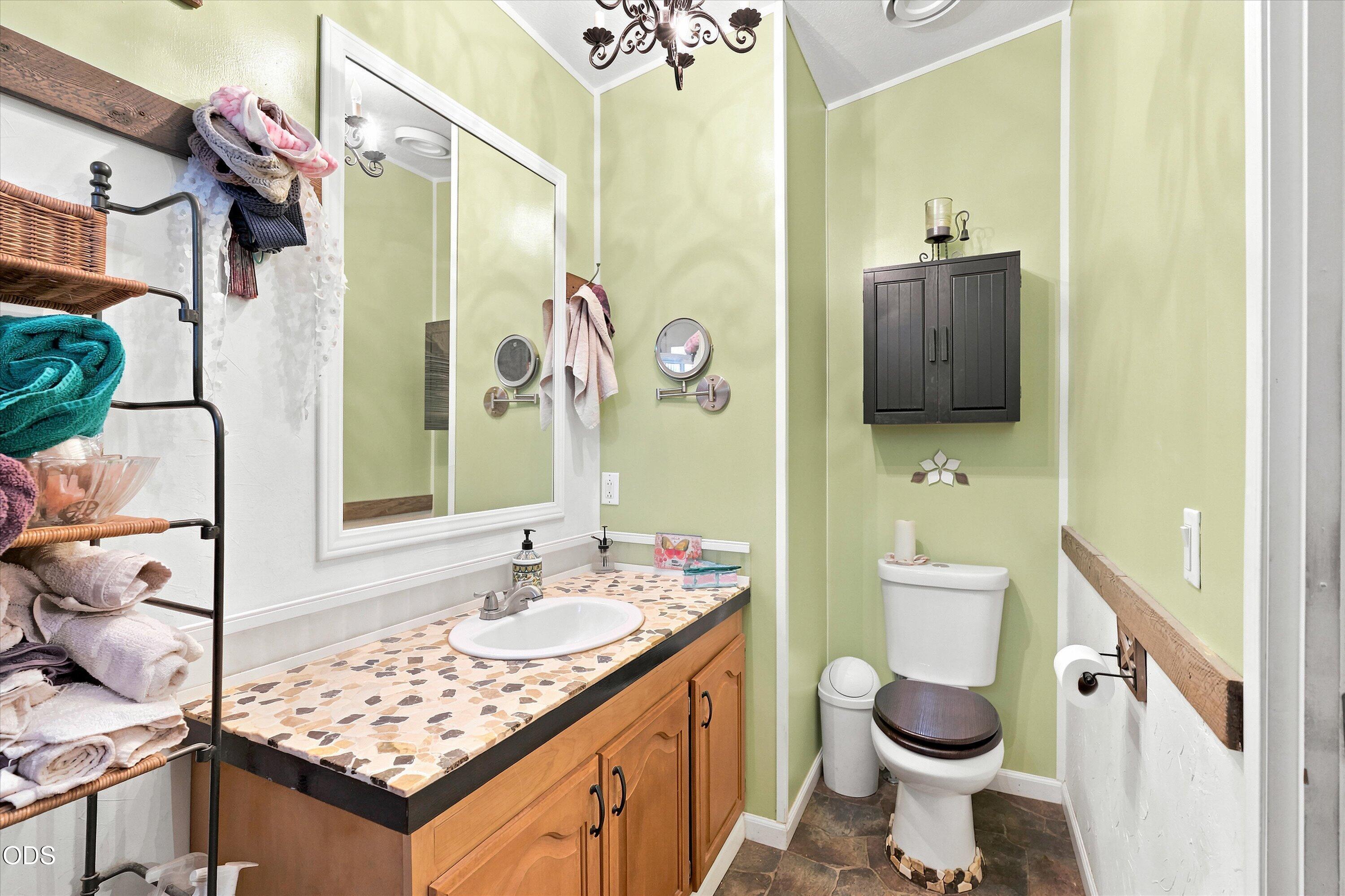 321 Clay Street, SPC 105