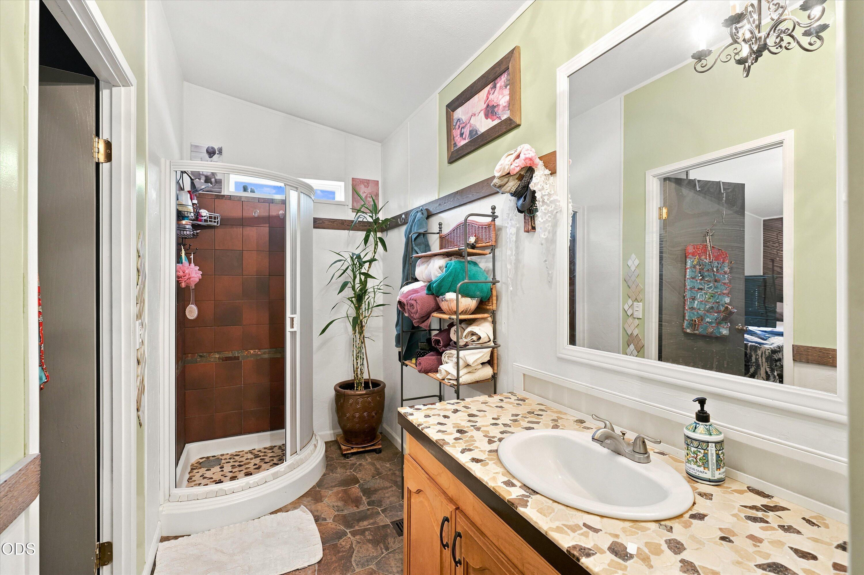 321 Clay Street, SPC 105