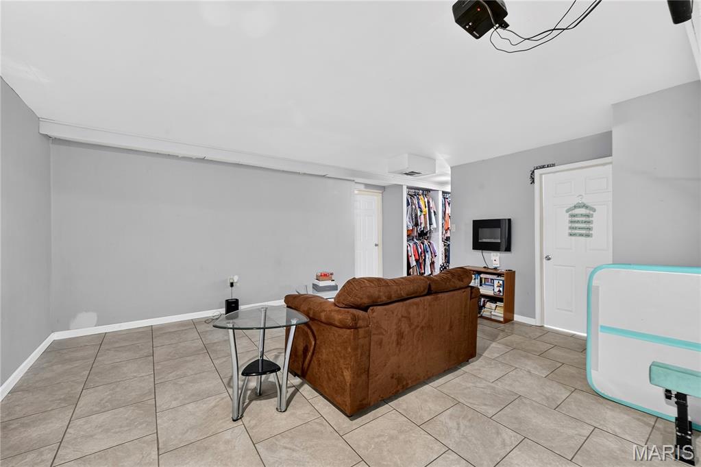 1124 Teson Road