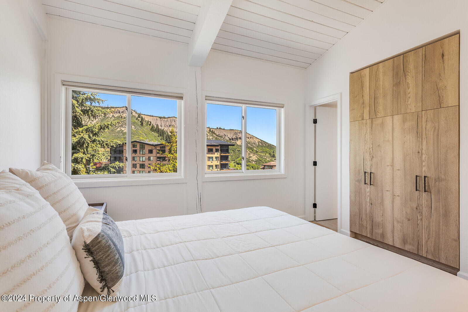 360 Wood Road, 301