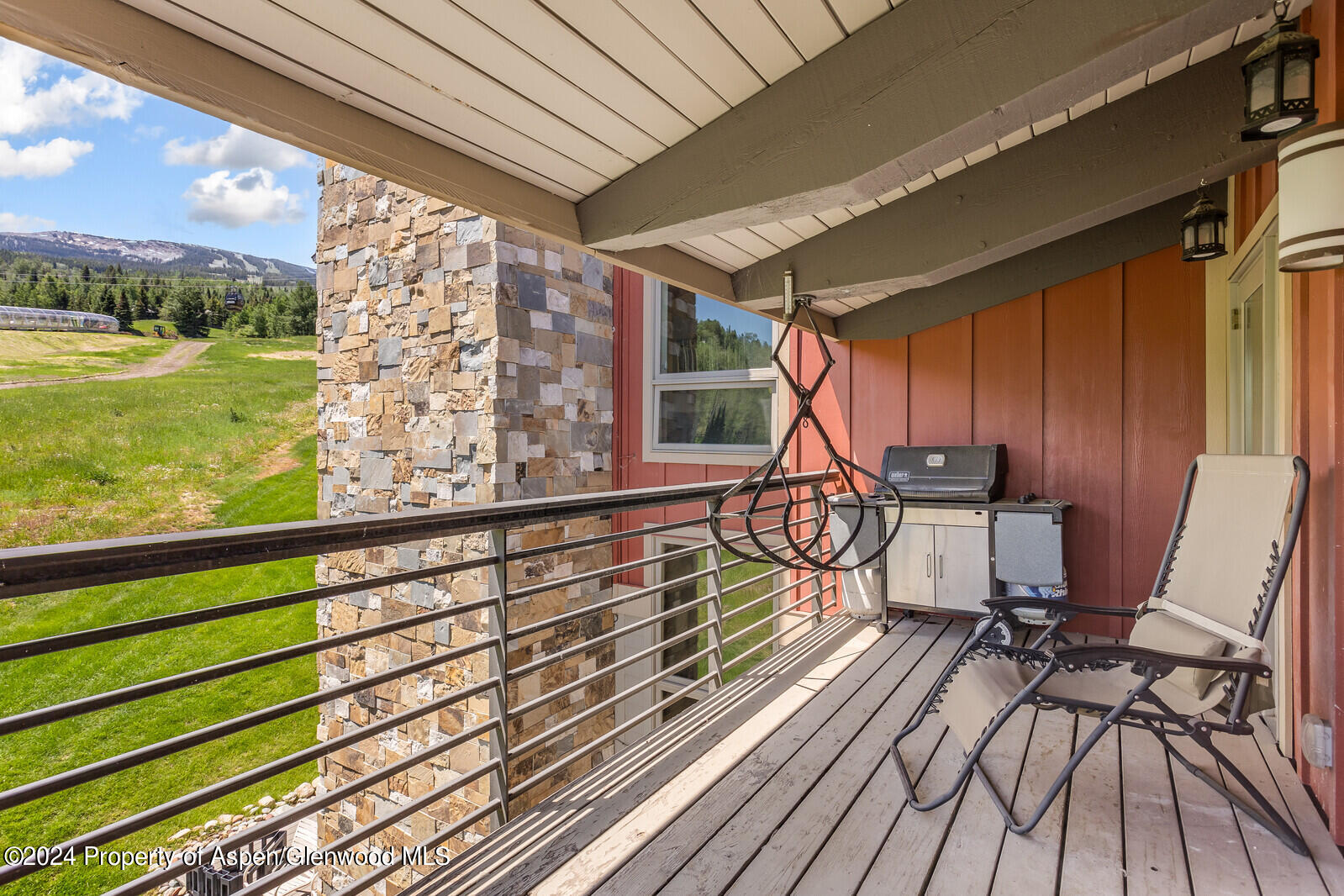 360 Wood Road, 301