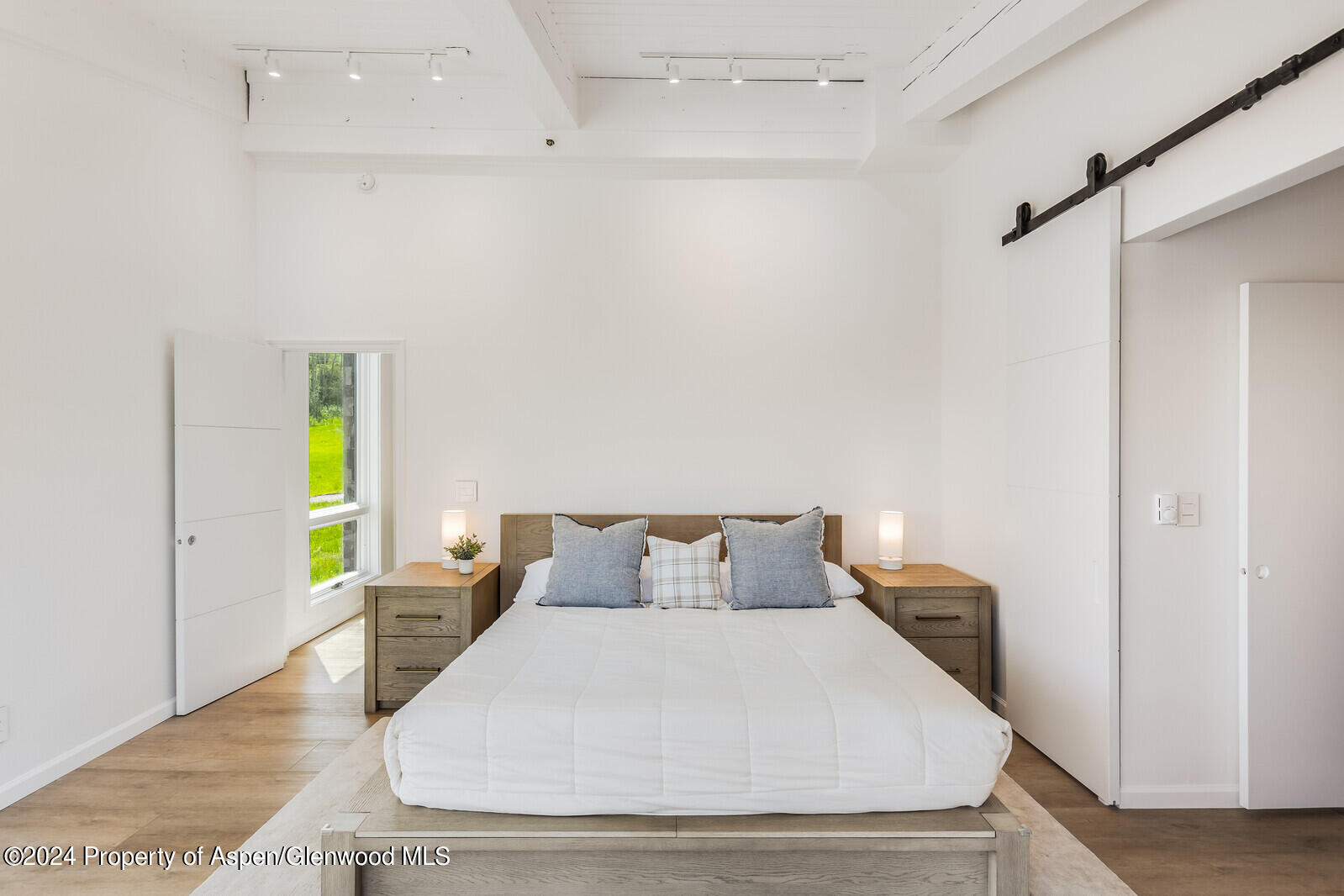 360 Wood Road, 301