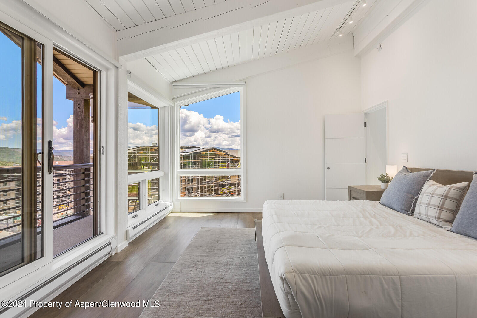 360 Wood Road, 301