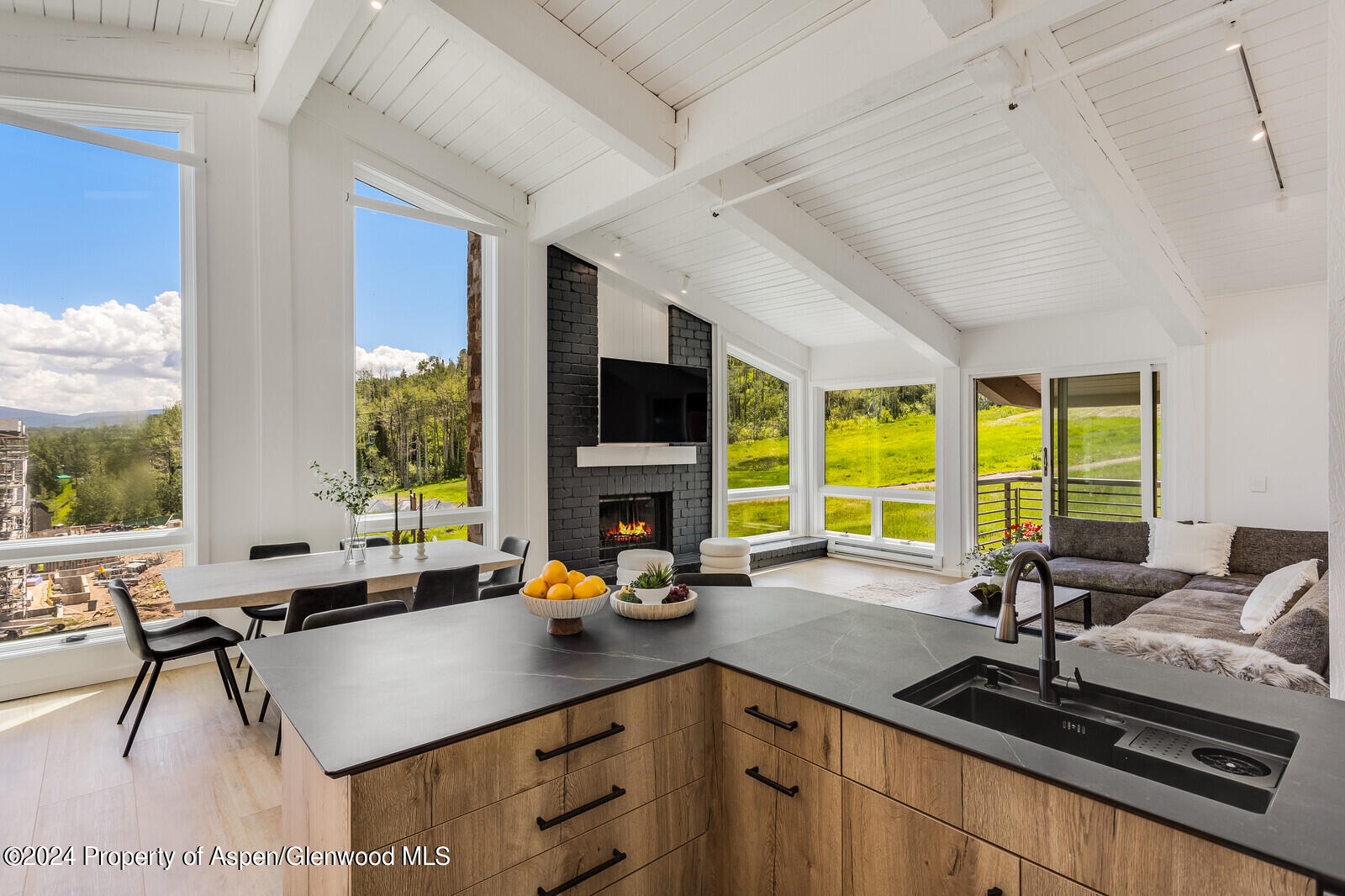 360 Wood Road, 301