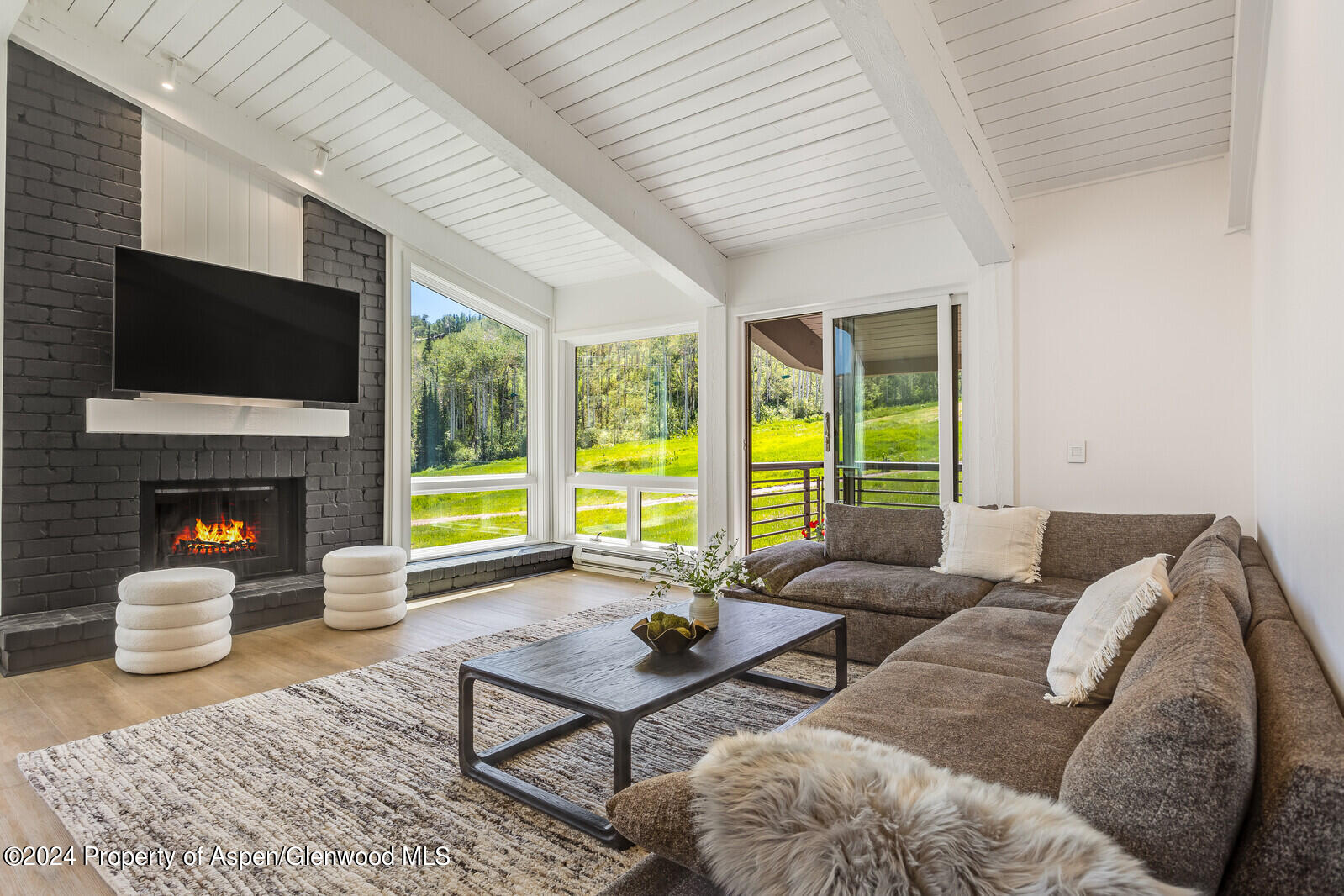 360 Wood Road, 301