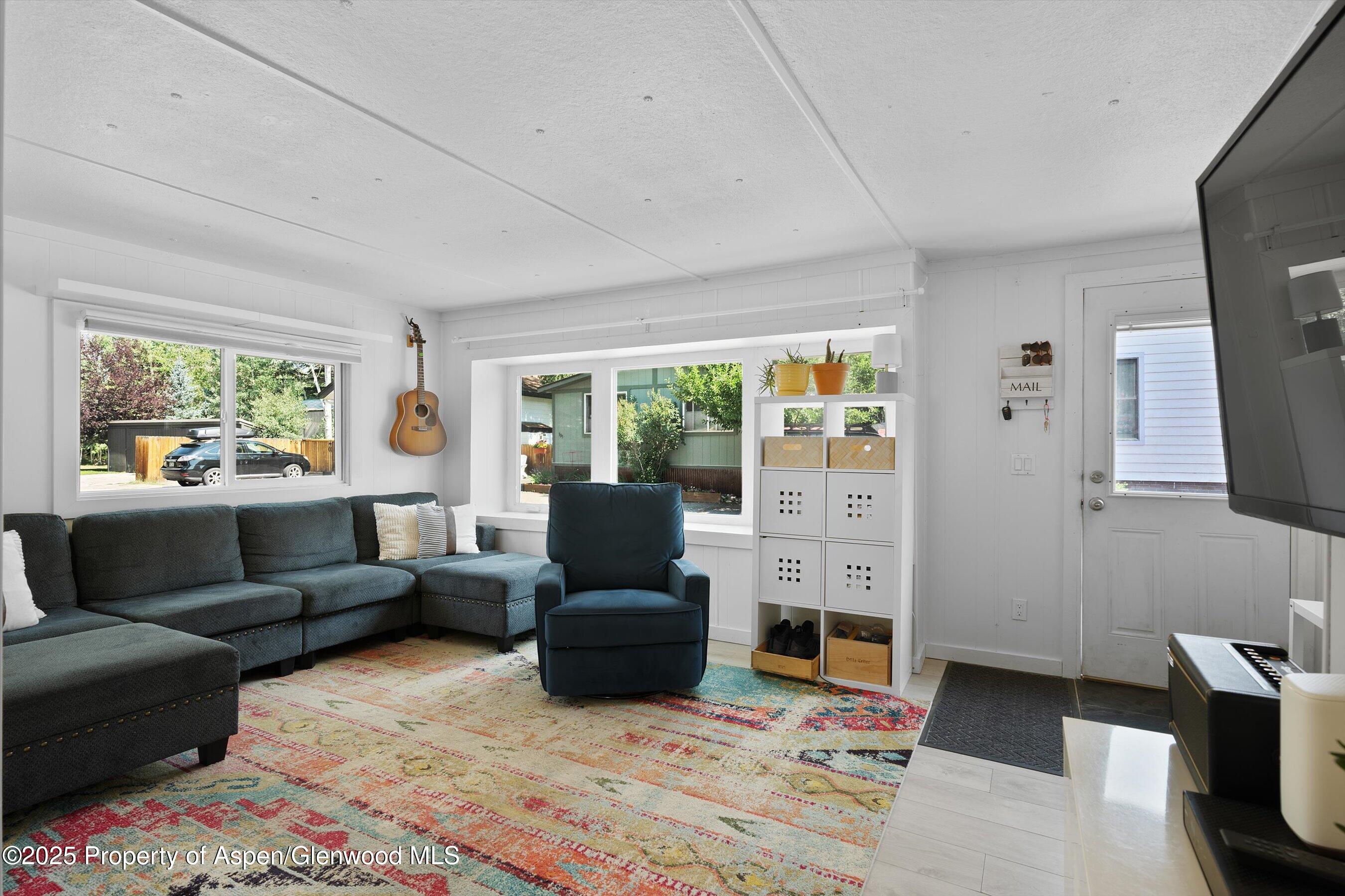 306 Oak Lane