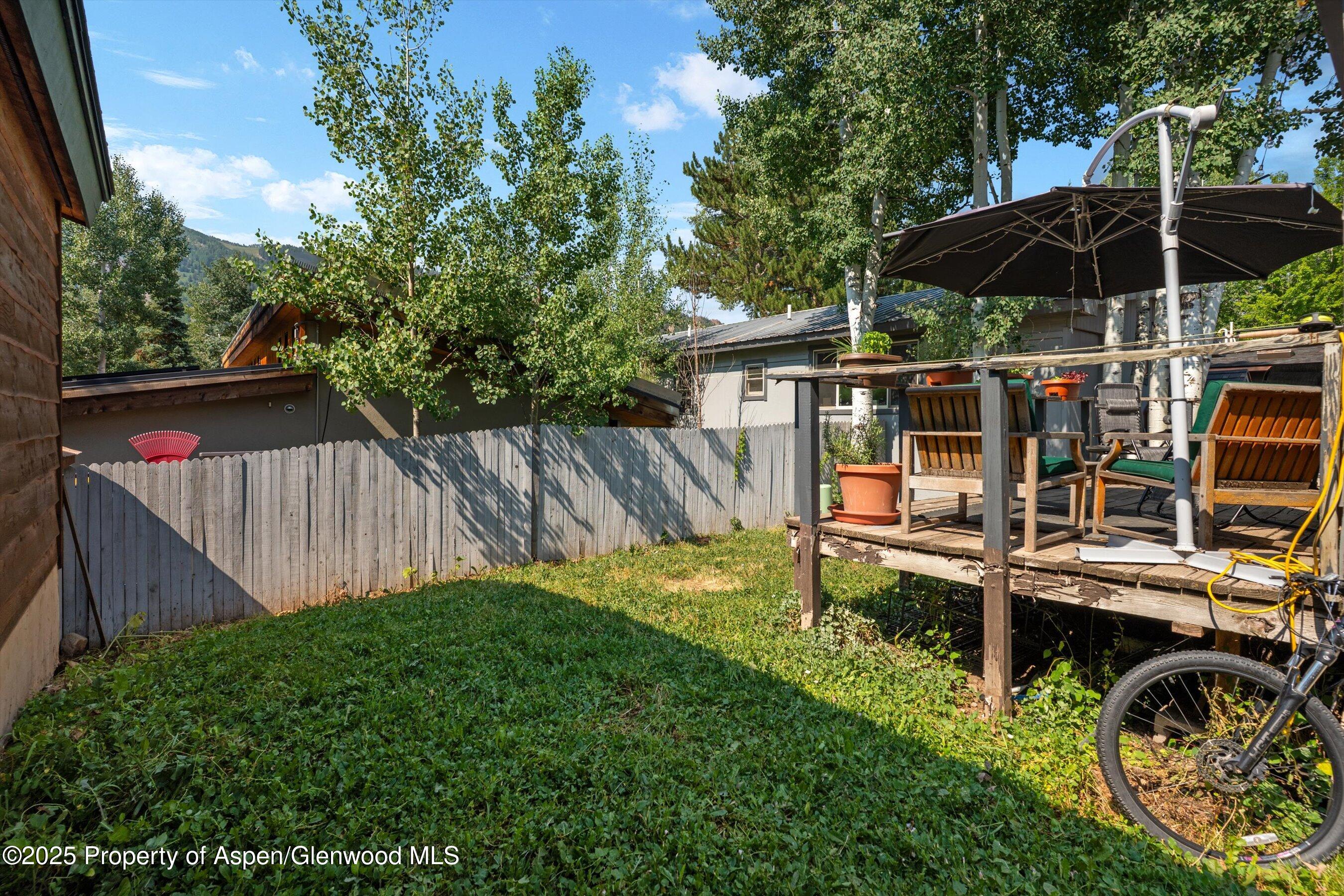 306 Oak Lane